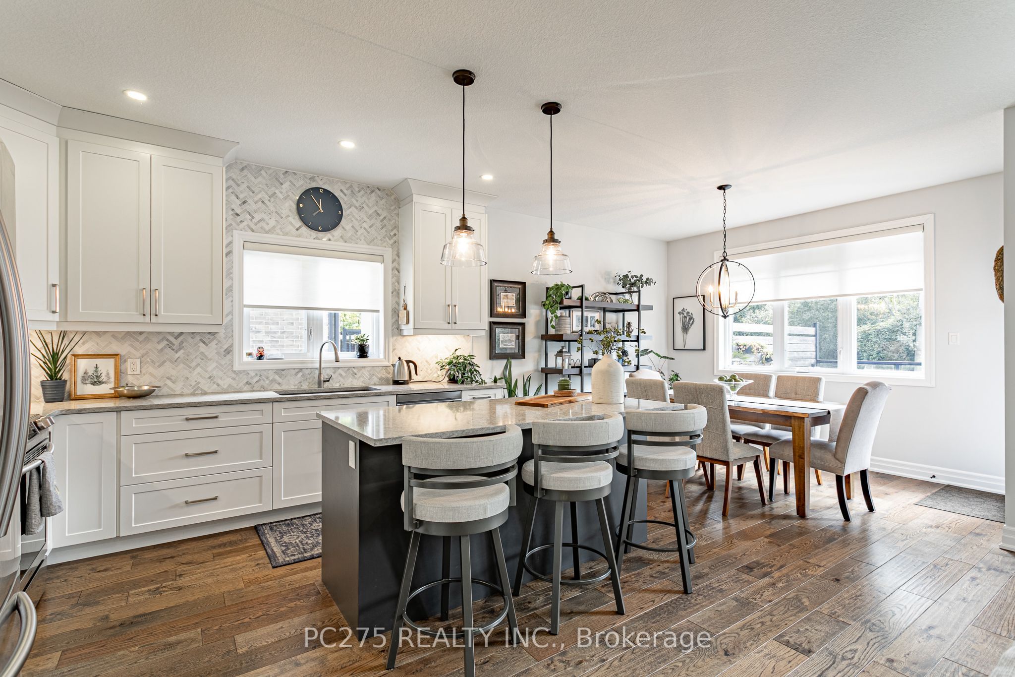 9 Foxborough Place Property Photo 18