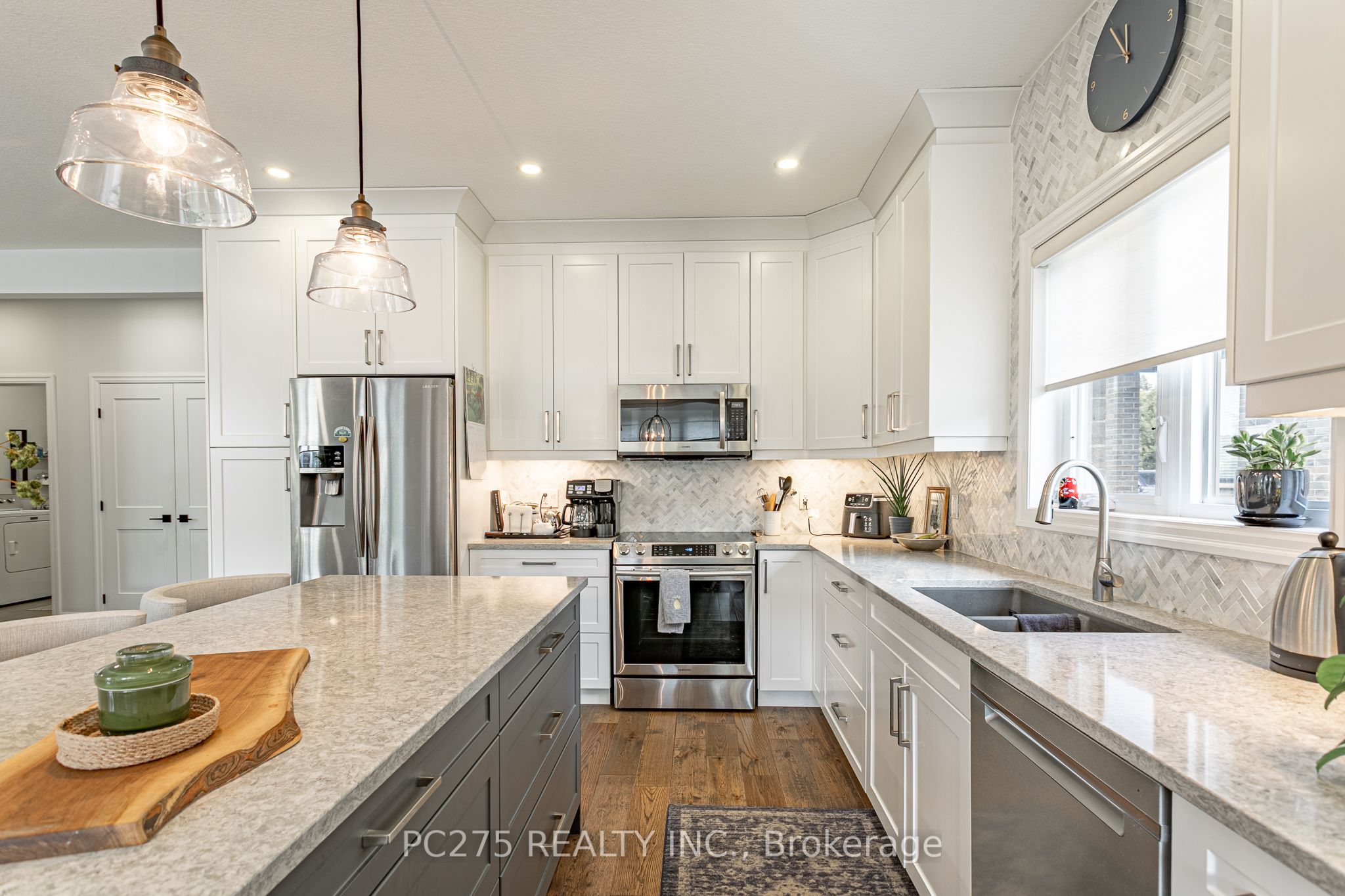 9 Foxborough Place Property Photo 21