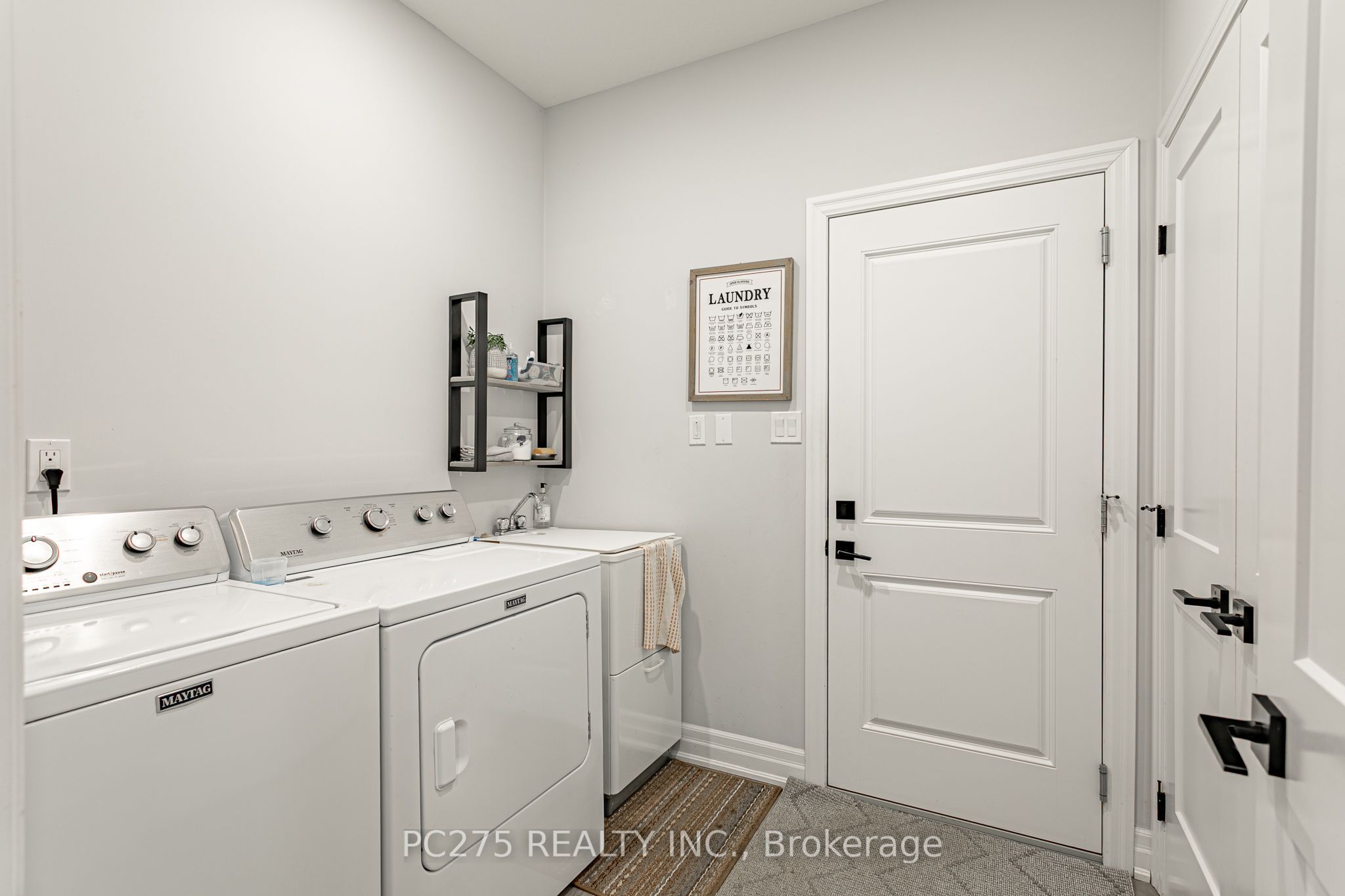 9 Foxborough Place Property Photo 24