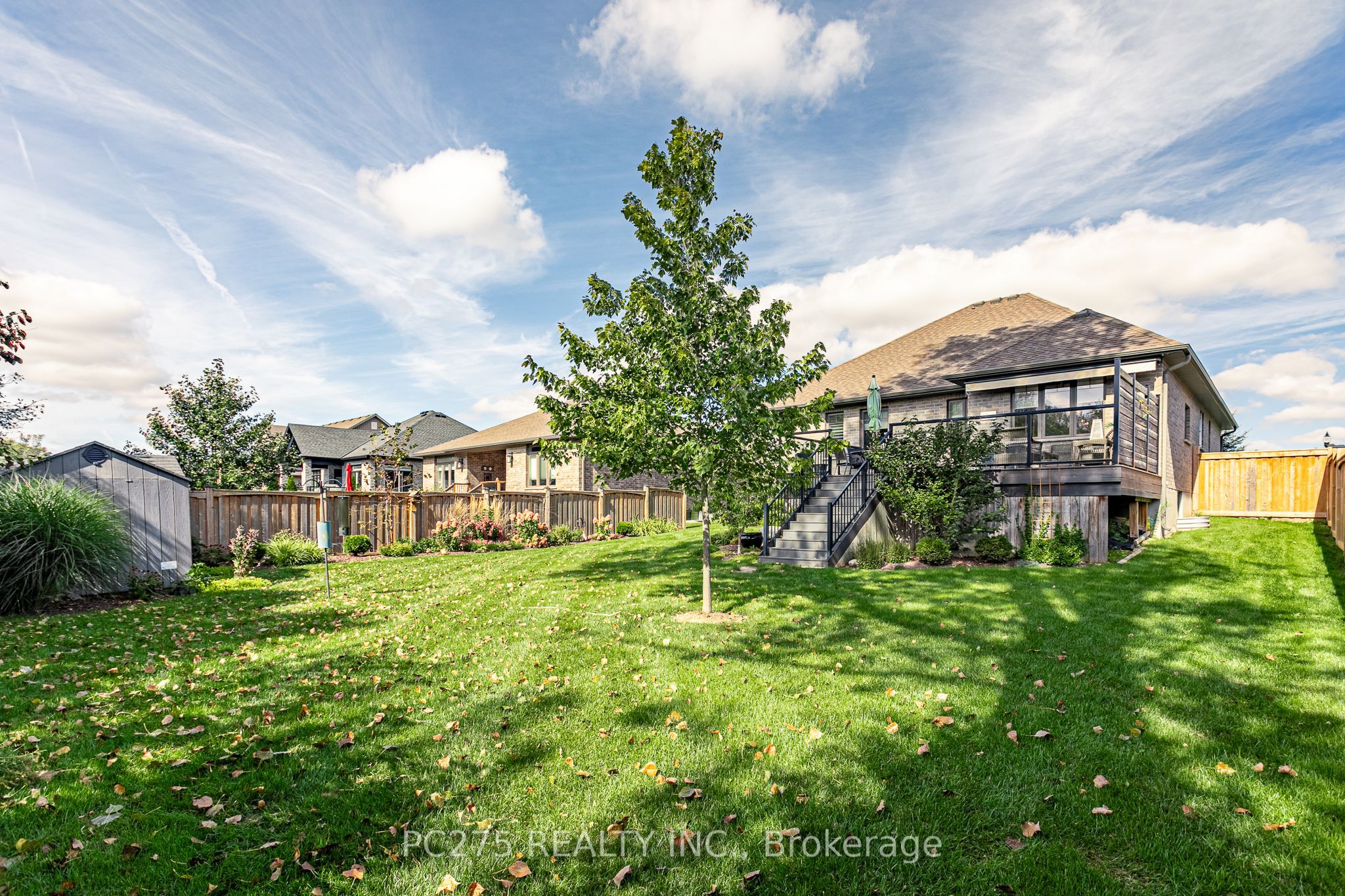 9 Foxborough Place Property Photo 39