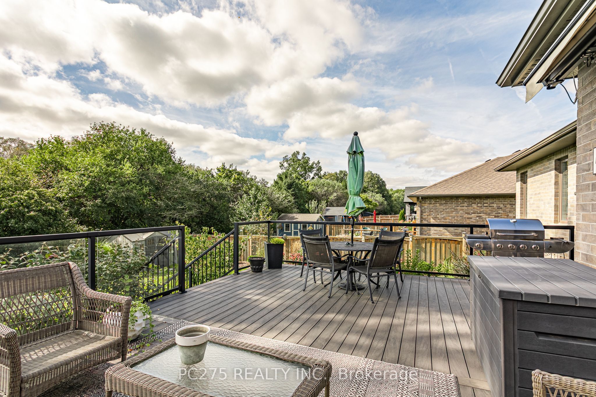 9 Foxborough Place Property Photo 43