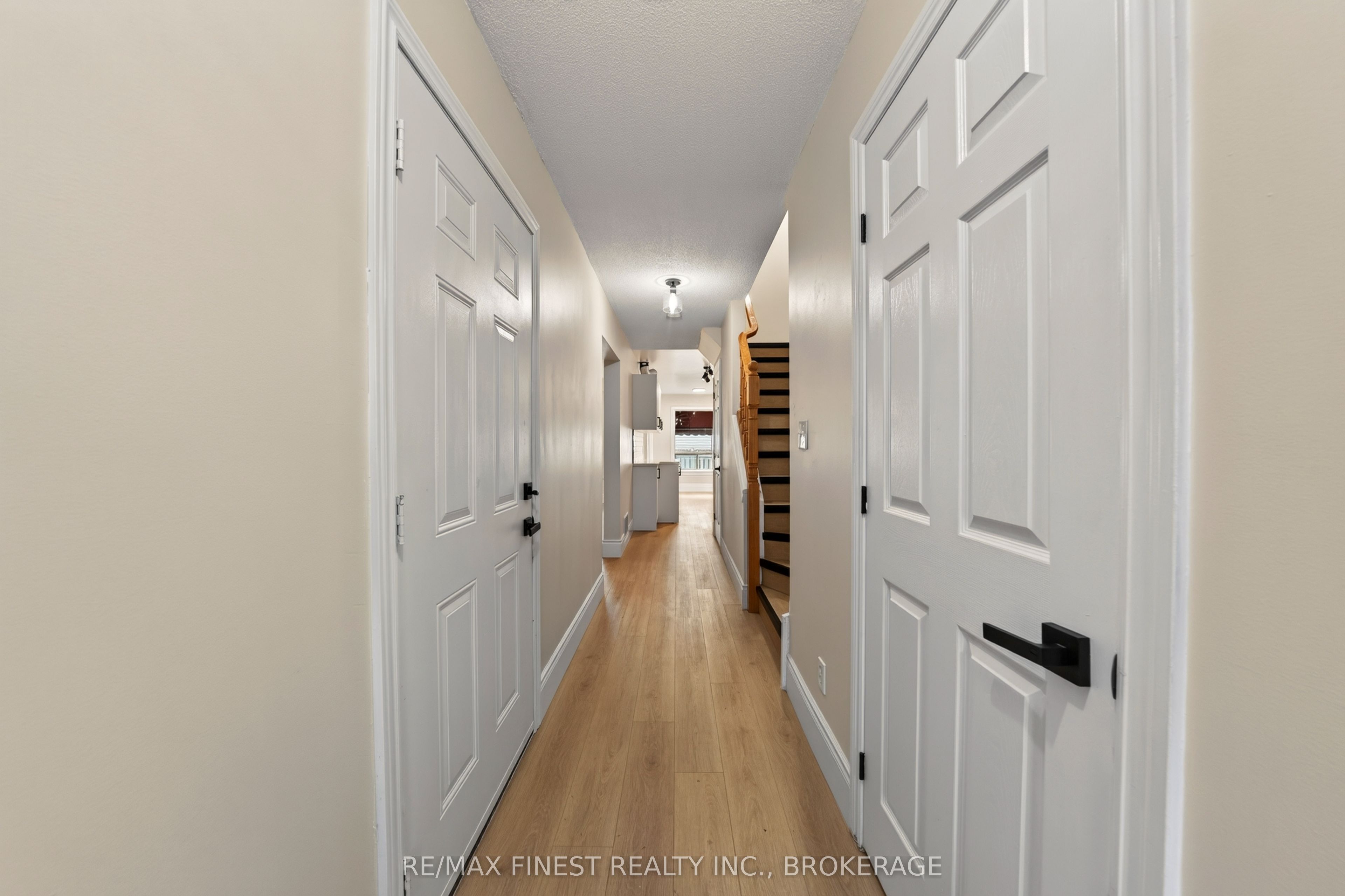 975 Ringstead Street Property Photo 4
