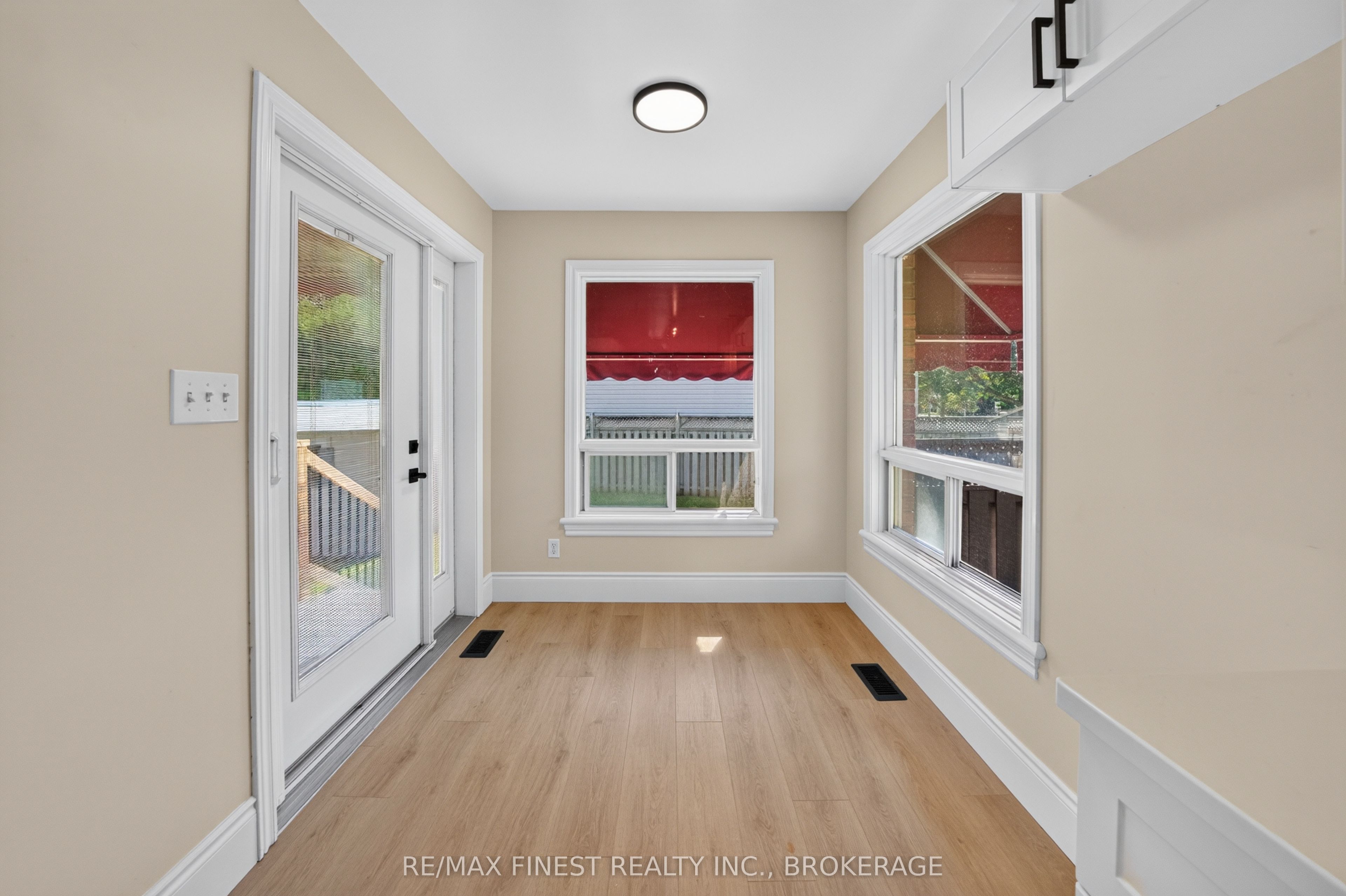 975 Ringstead Street Property Photo 10