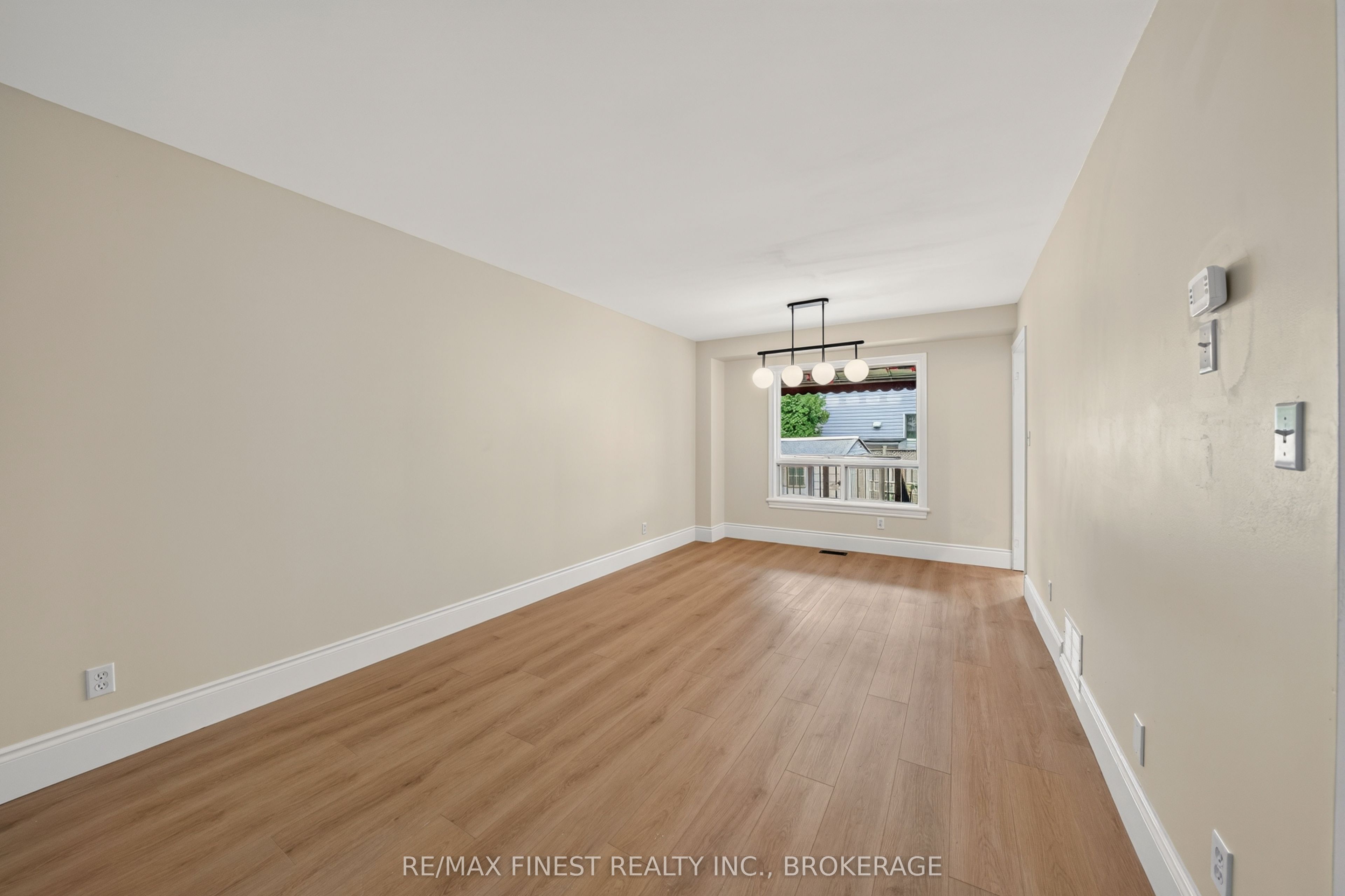 975 Ringstead Street Property Photo 12