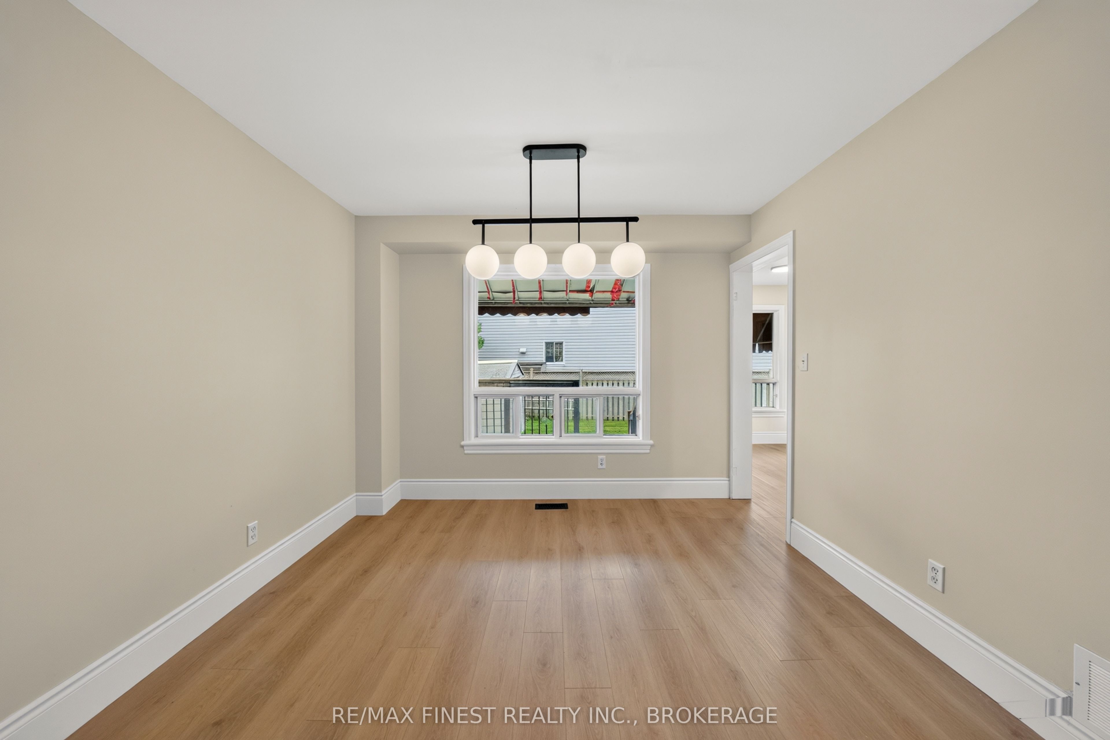 975 Ringstead Street Property Photo 14