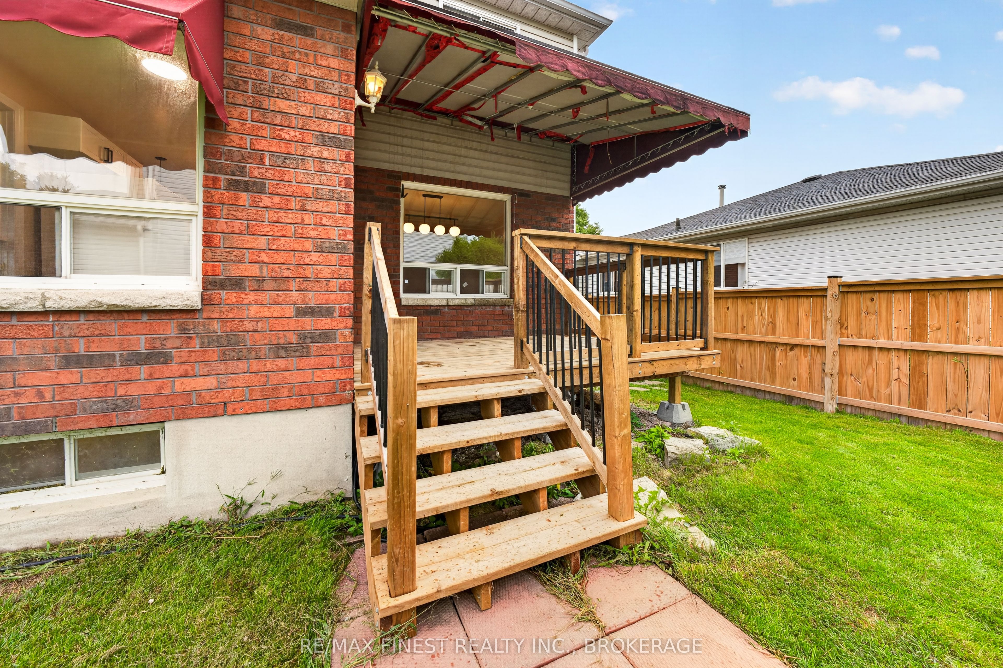 975 Ringstead Street Property Photo 25