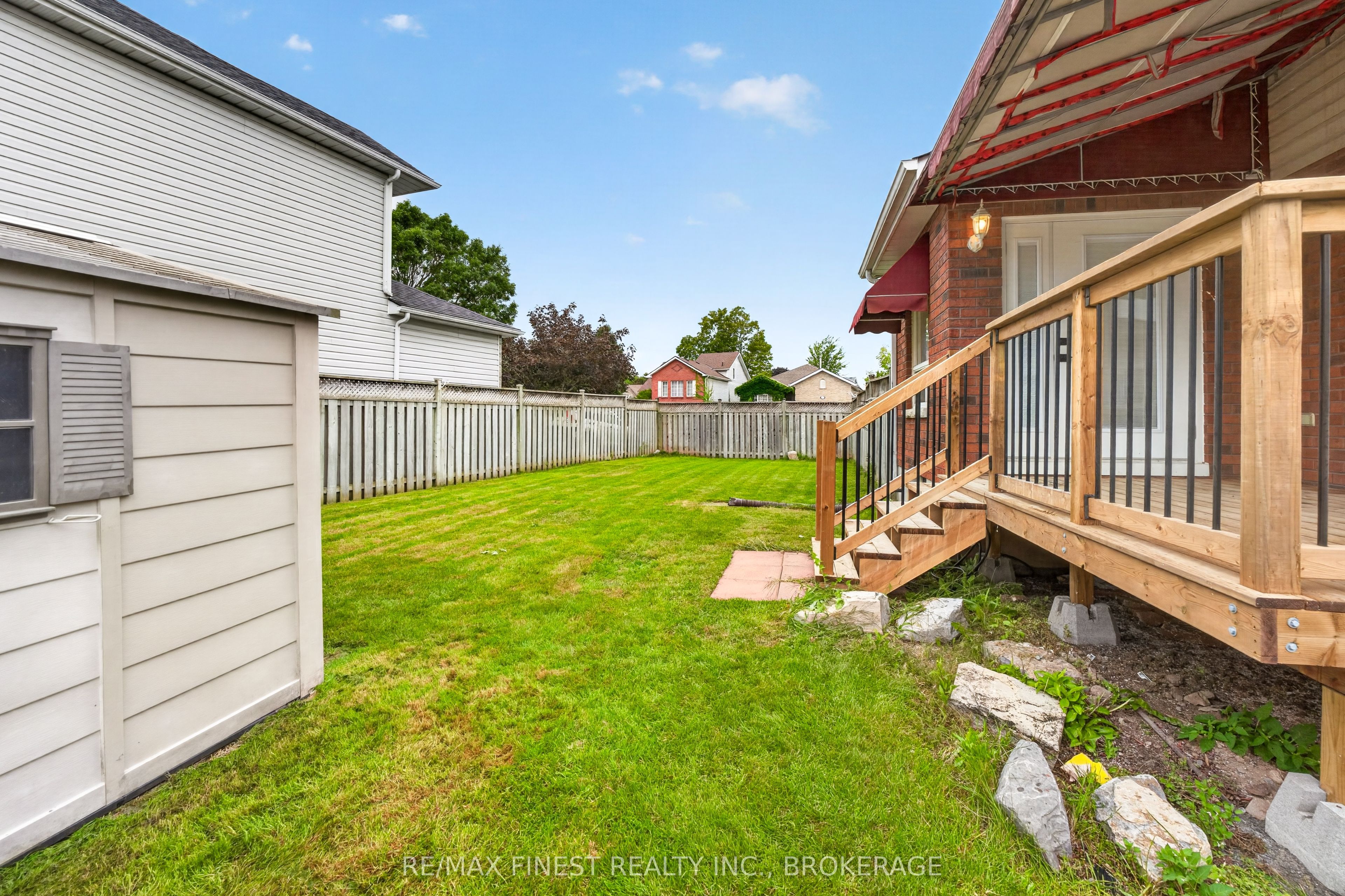 975 Ringstead Street Property Photo 26