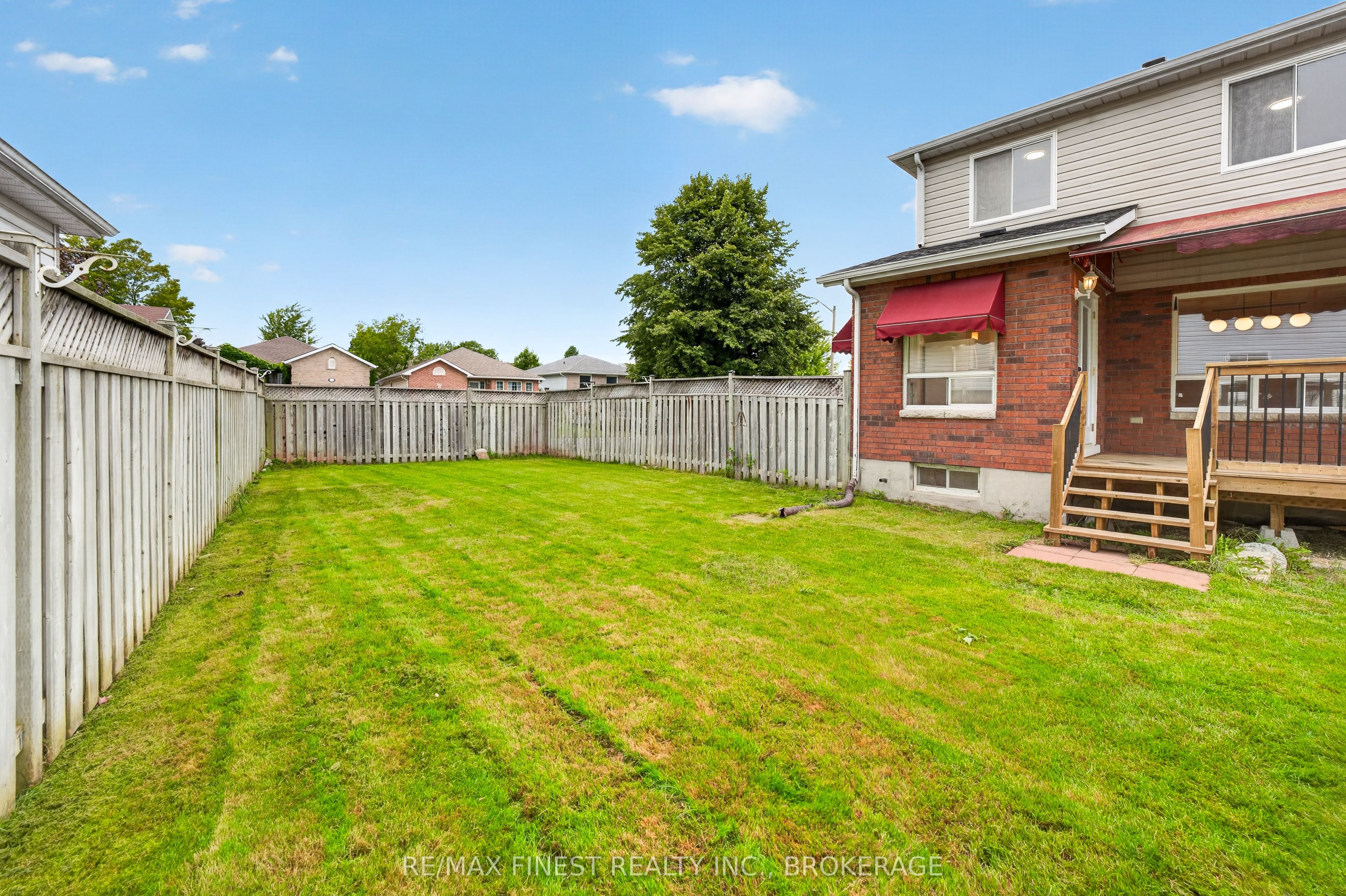 975 Ringstead Street Property Photo 27