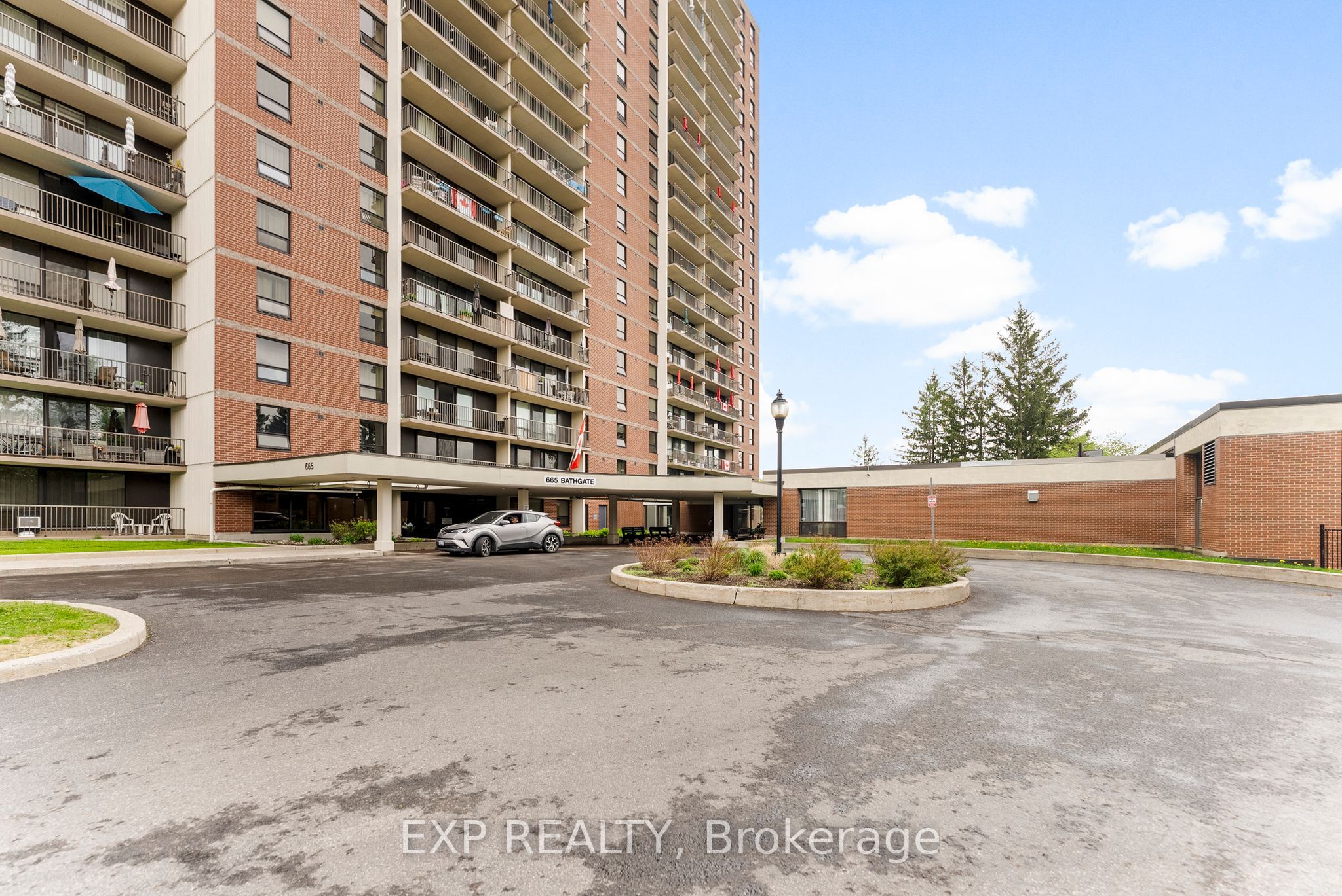 665 Bathgate Drive 1603 Property Photo 1