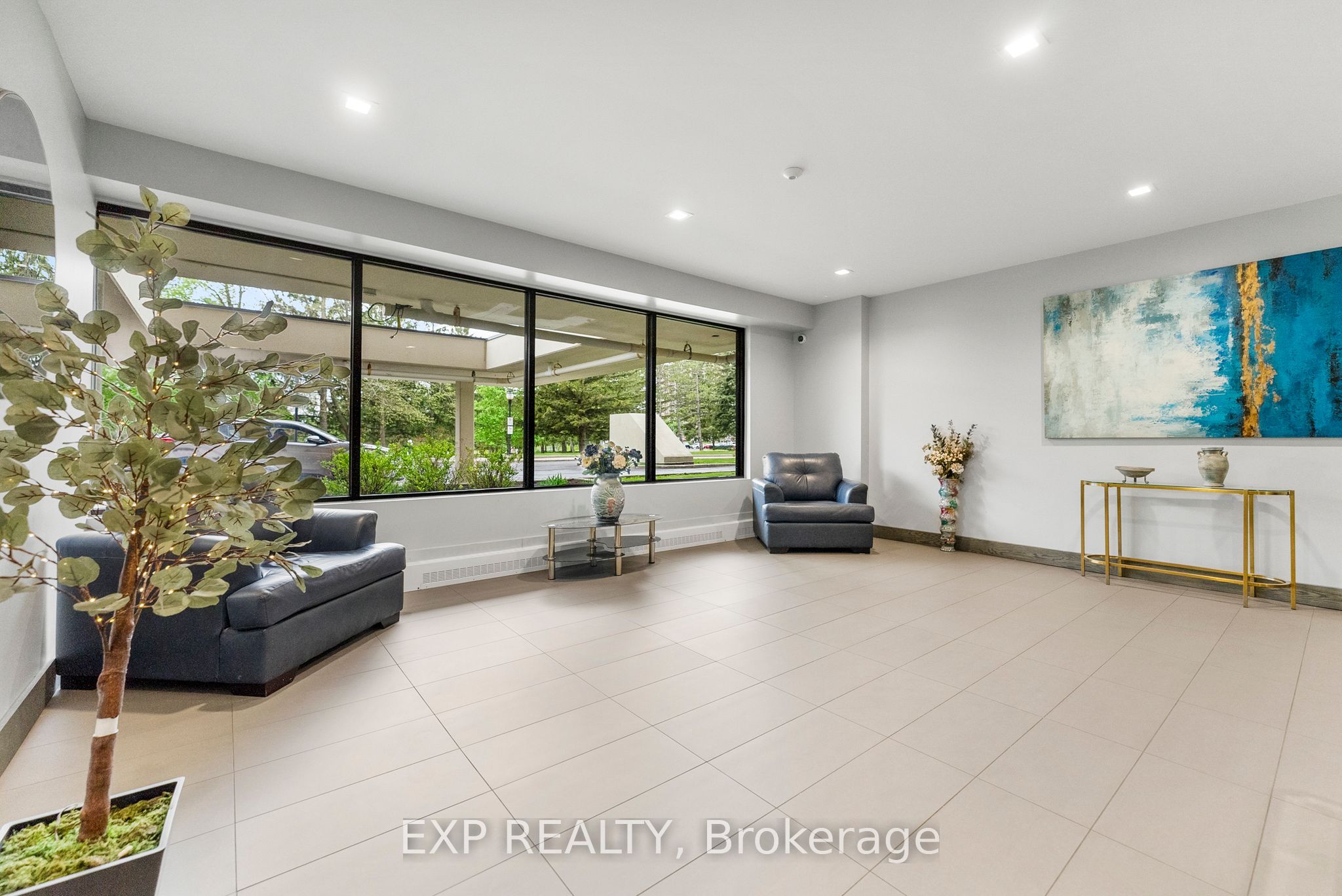 665 Bathgate Drive 1603 Property Photo 5
