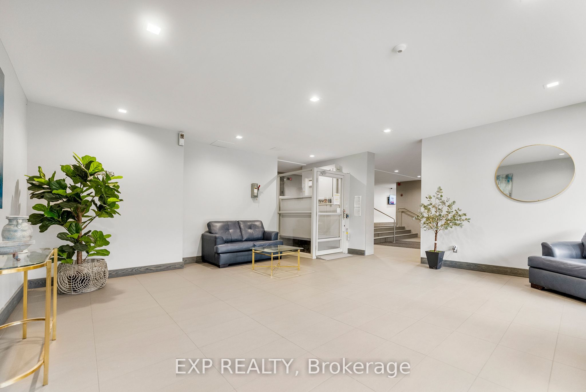 665 Bathgate Drive 1603 Property Photo 6