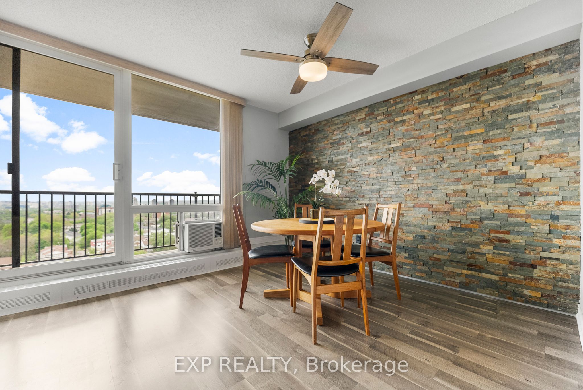 665 Bathgate Drive 1603 Property Photo 14