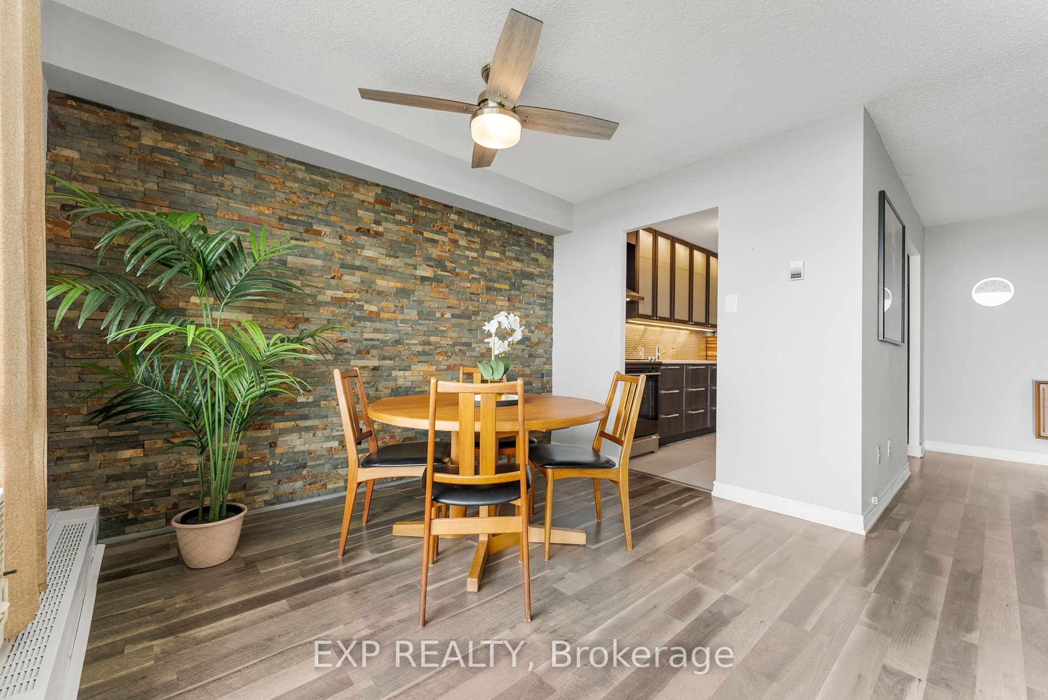 665 Bathgate Drive 1603 Property Photo 15