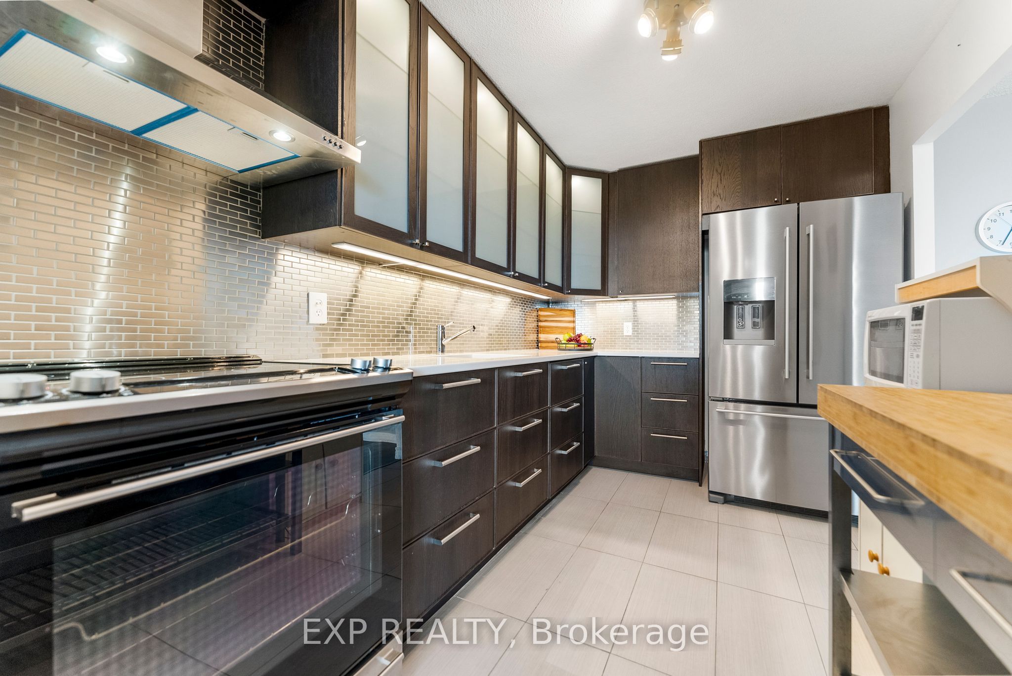 665 Bathgate Drive 1603 Property Photo 16