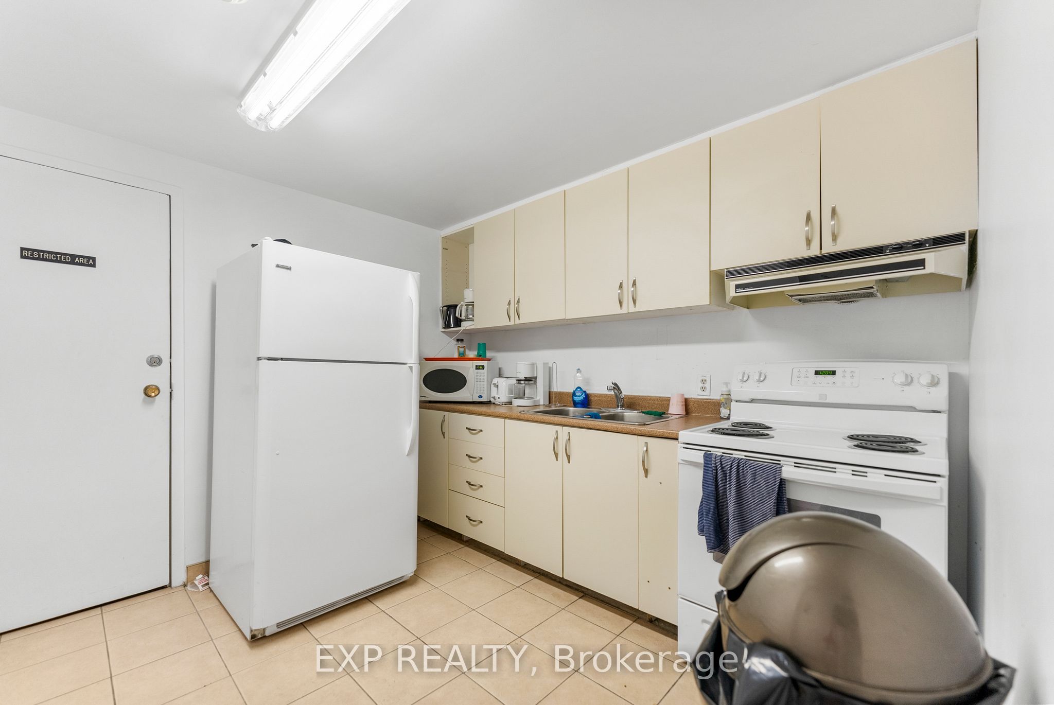 665 Bathgate Drive 1603 Property Photo 23