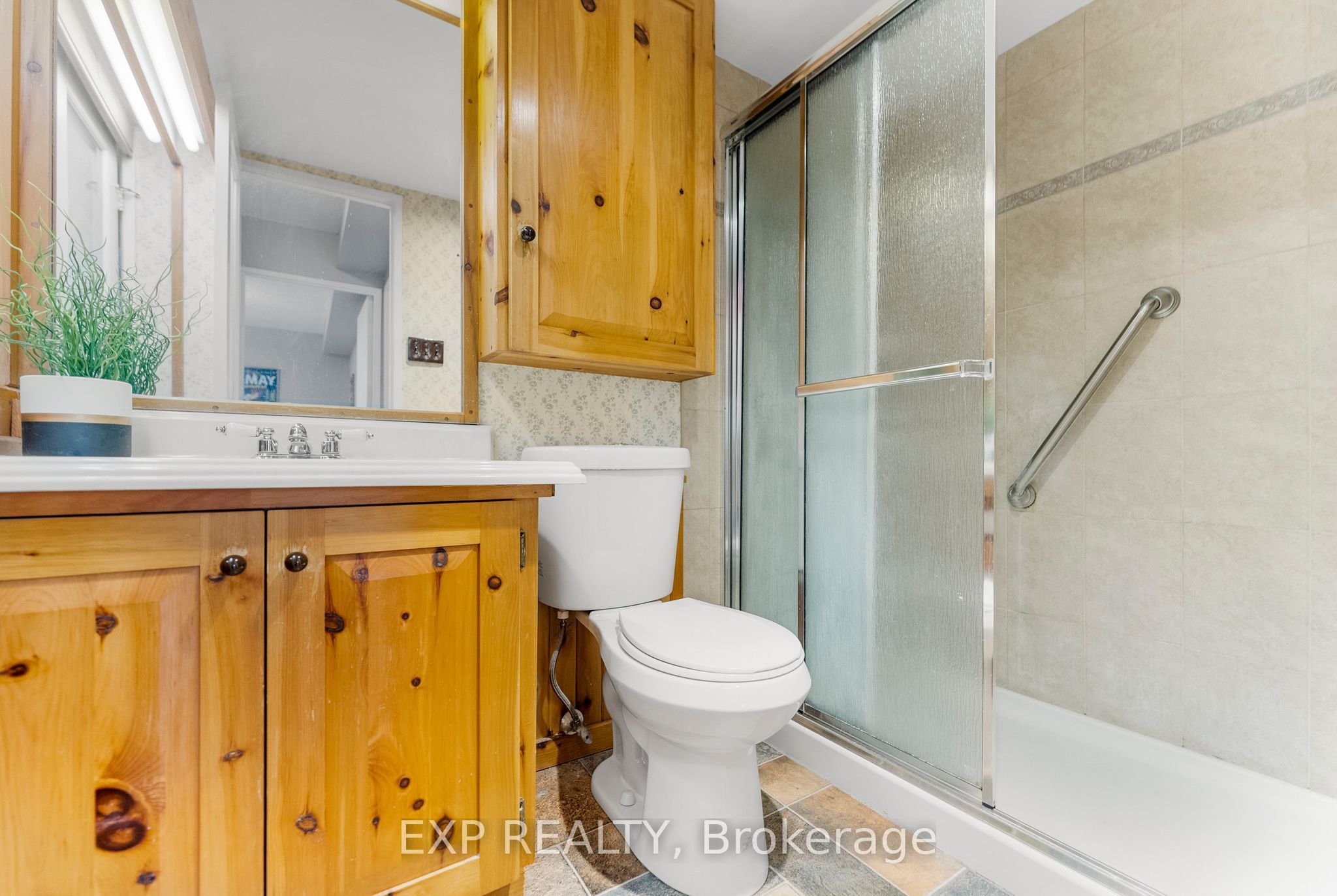 665 Bathgate Drive 1603 Property Photo 24