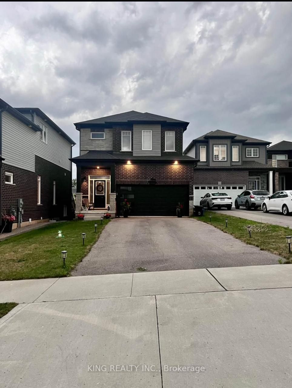 925 Tartan Court Property Photo 1