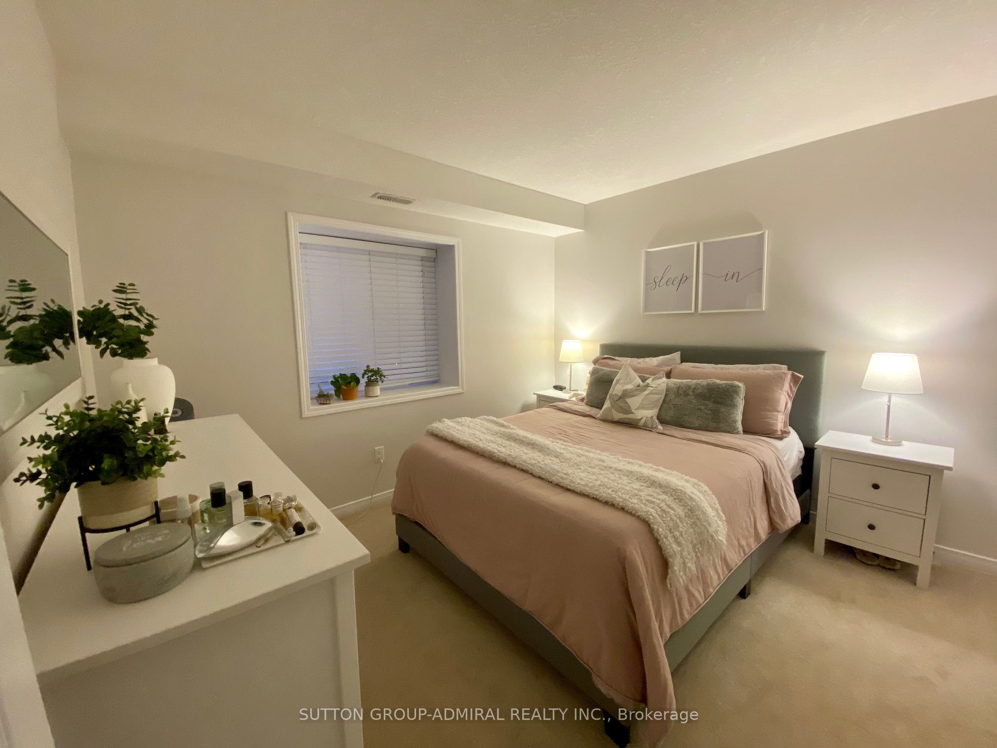 25 Sienna Street B Property Photo 5