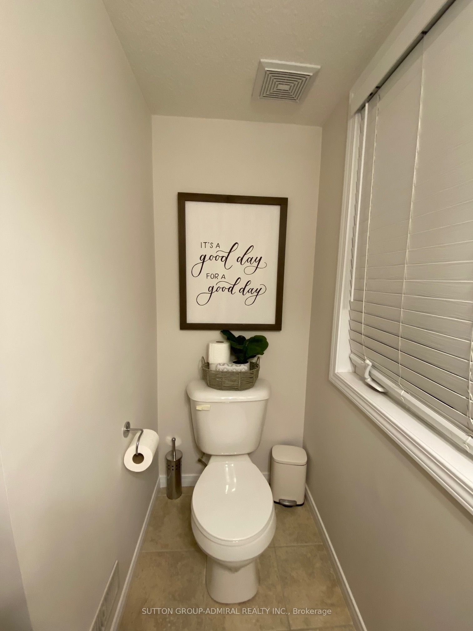 25 Sienna Street B Property Photo 11