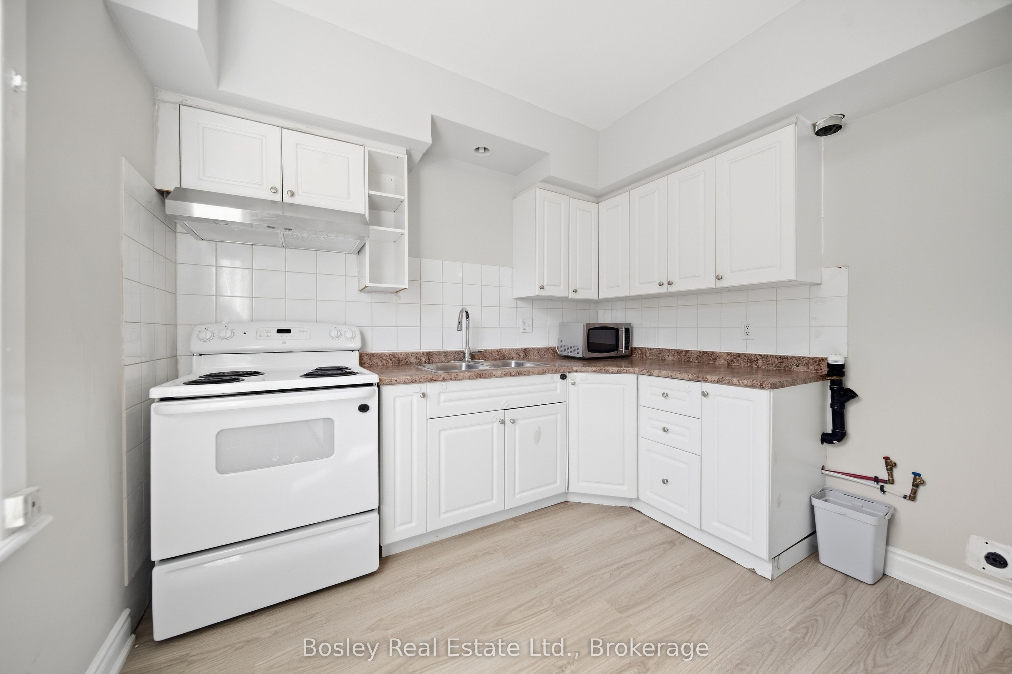 63 St George Street Unit 1 Property Photo 7