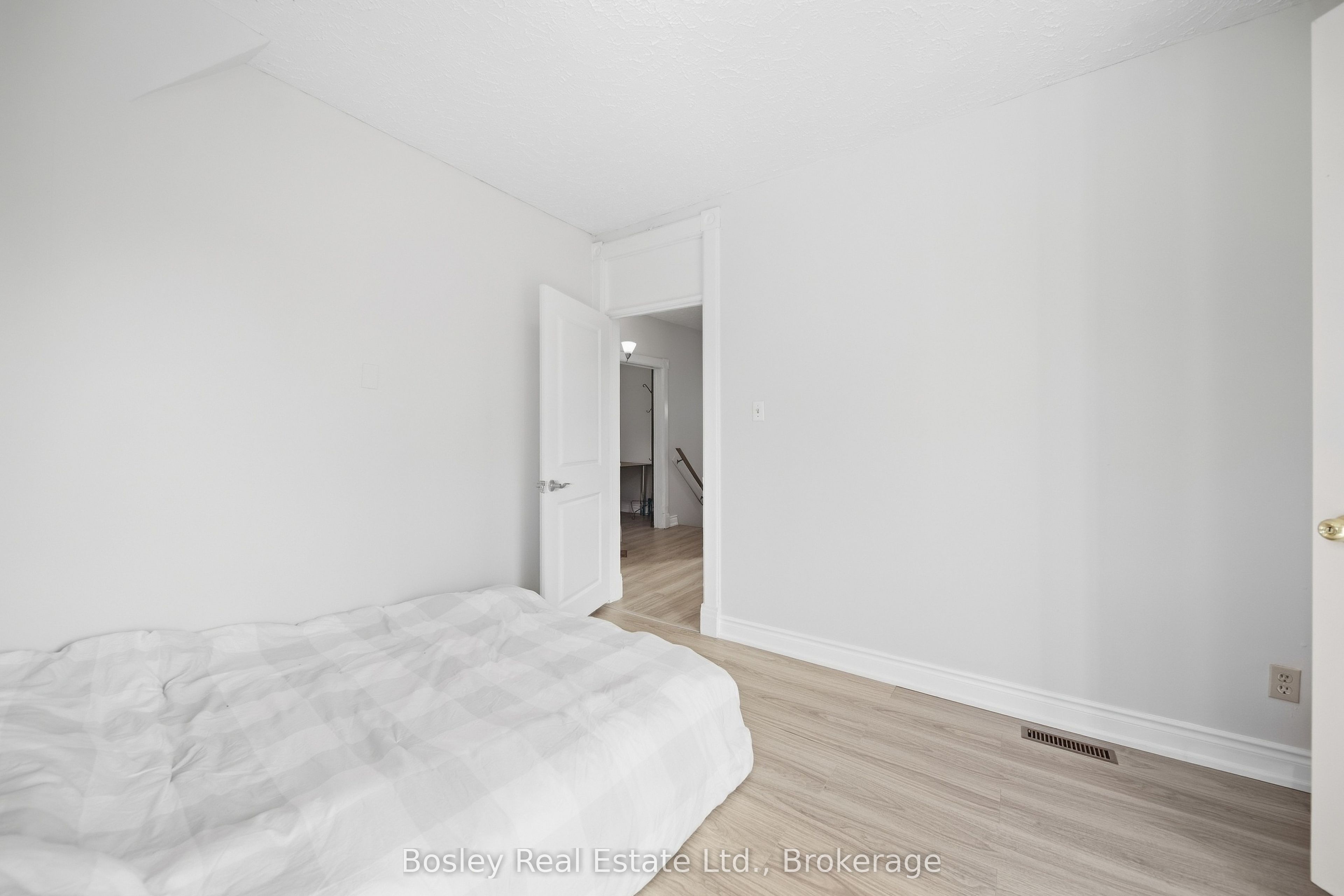 63 St George Street Unit 1 Property Photo 10