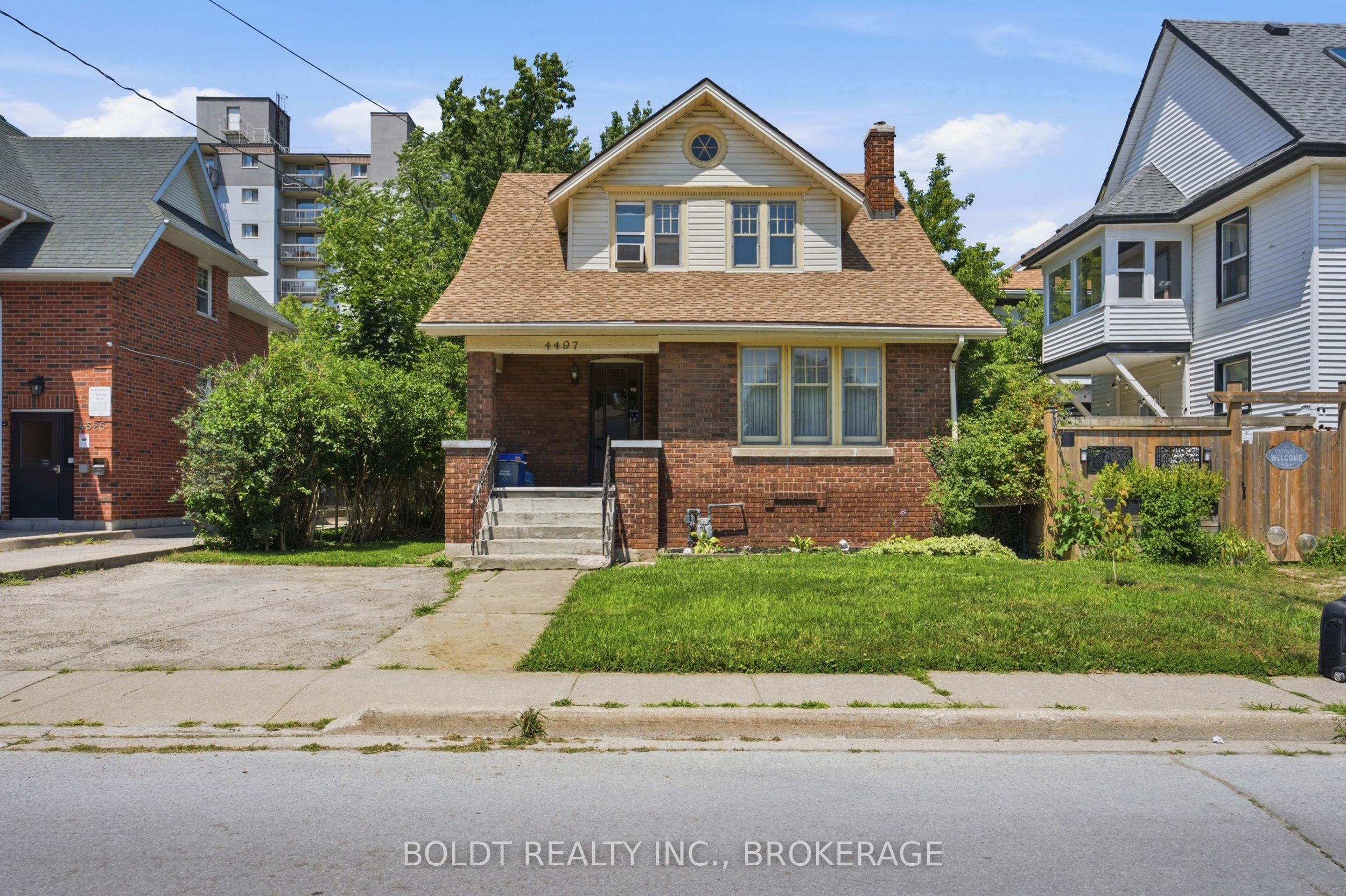 4497 Morrison Street Property Photo 3