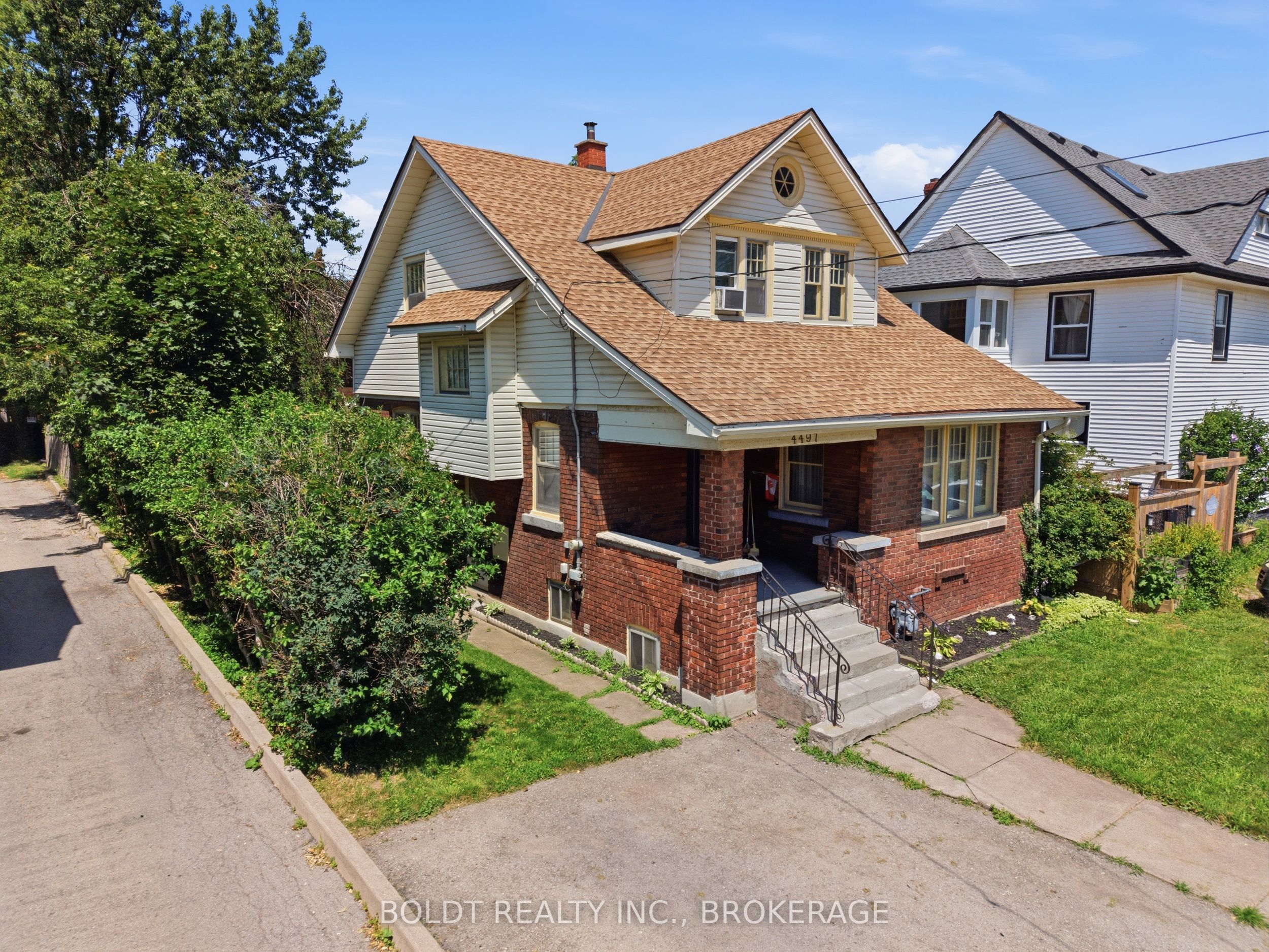 4497 Morrison Street Property Photo 4