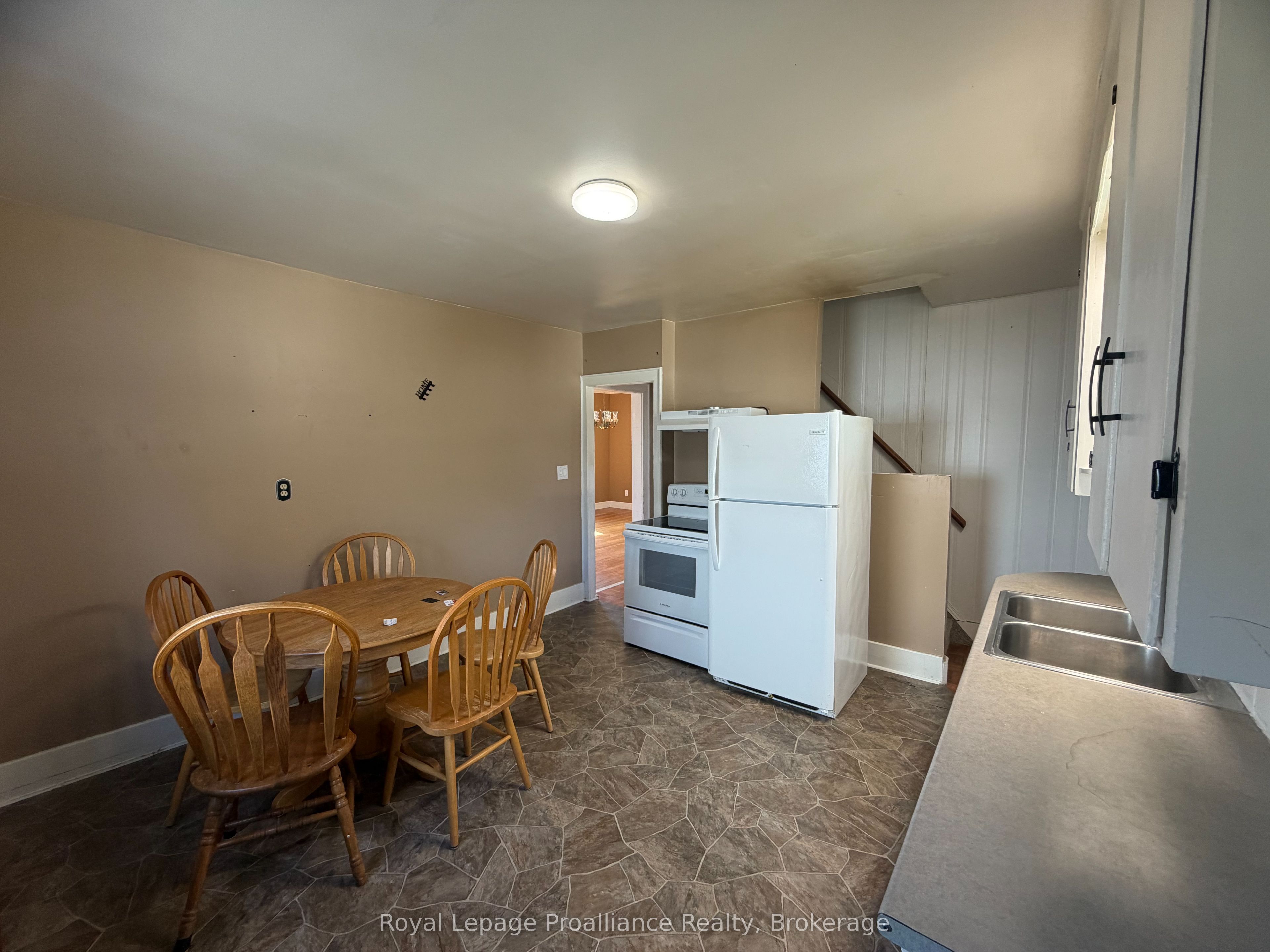 22 Parker Street Property Photo 9