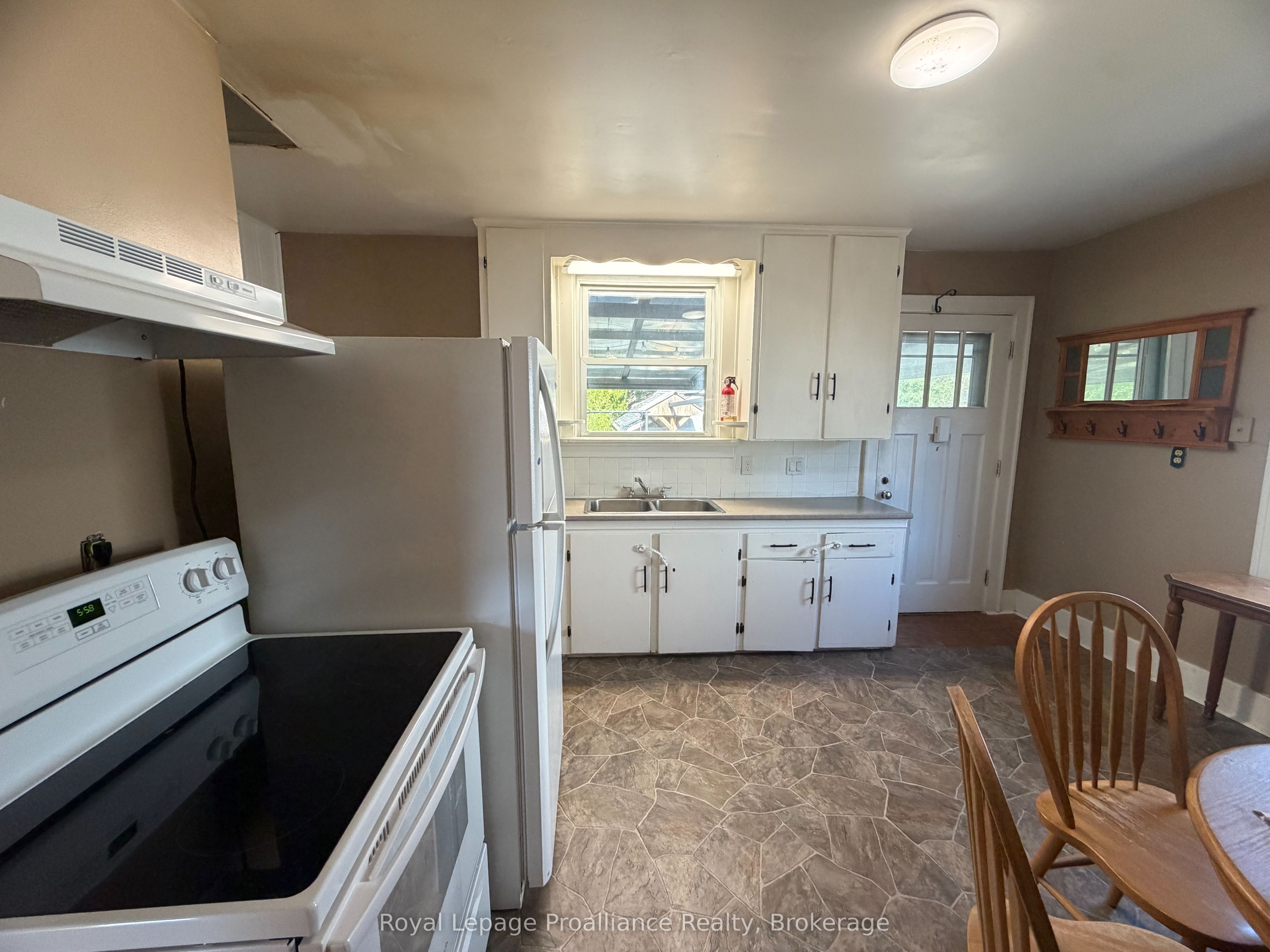 22 Parker Street Property Photo 10
