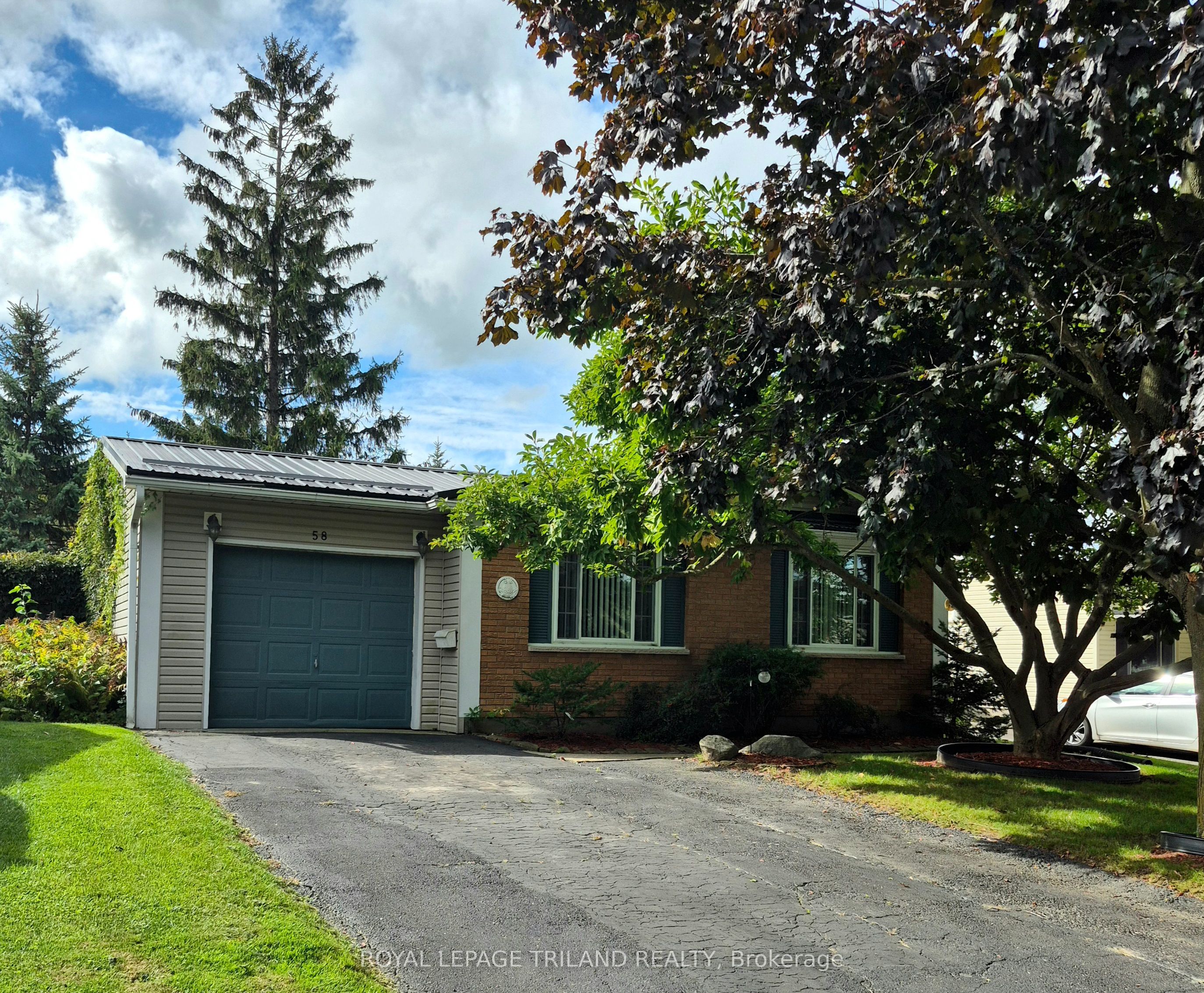 58 VANBUSKIRK Drive Property Photo 1
