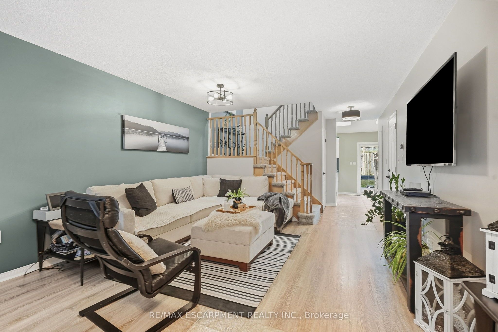 14 Kenyon Crescent Property Photo 8