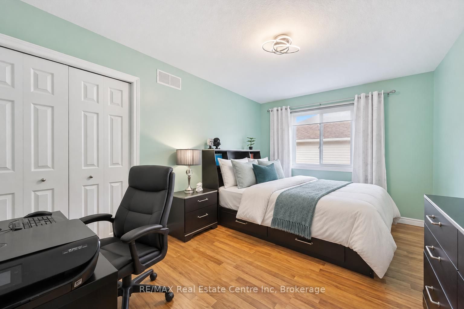 33 Washburn Drive Property Photo 15