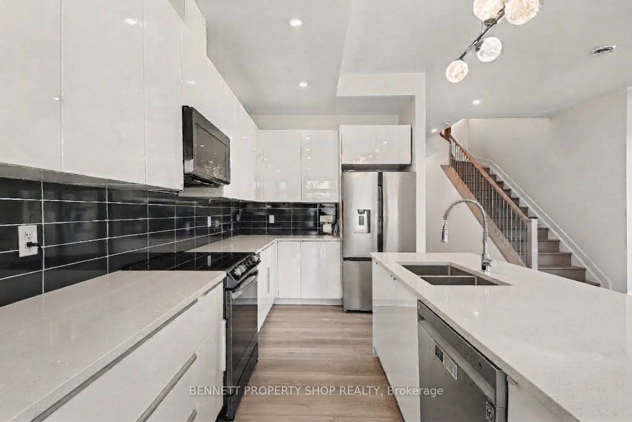 133 Duford Street Property Photo 4