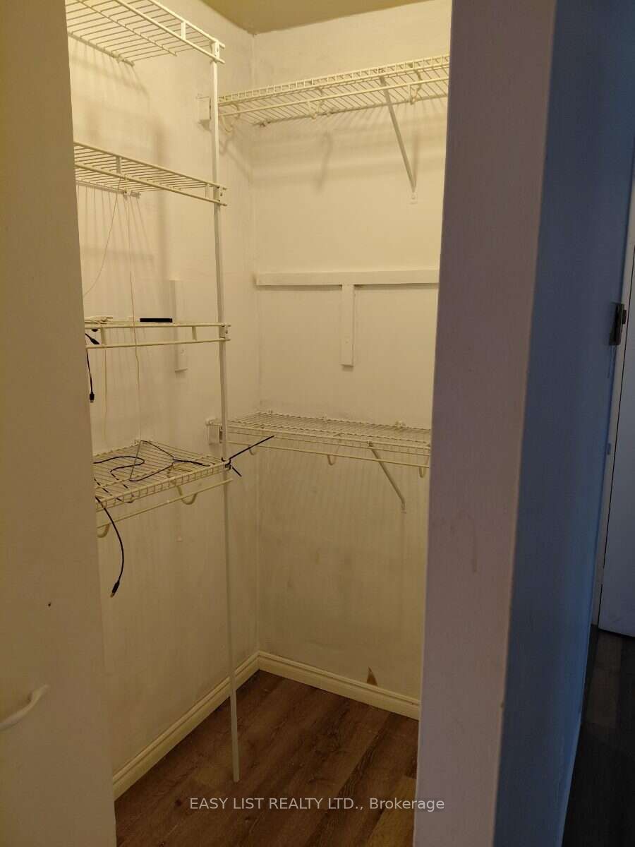 75 Huxley Street 205 Property Photo 12
