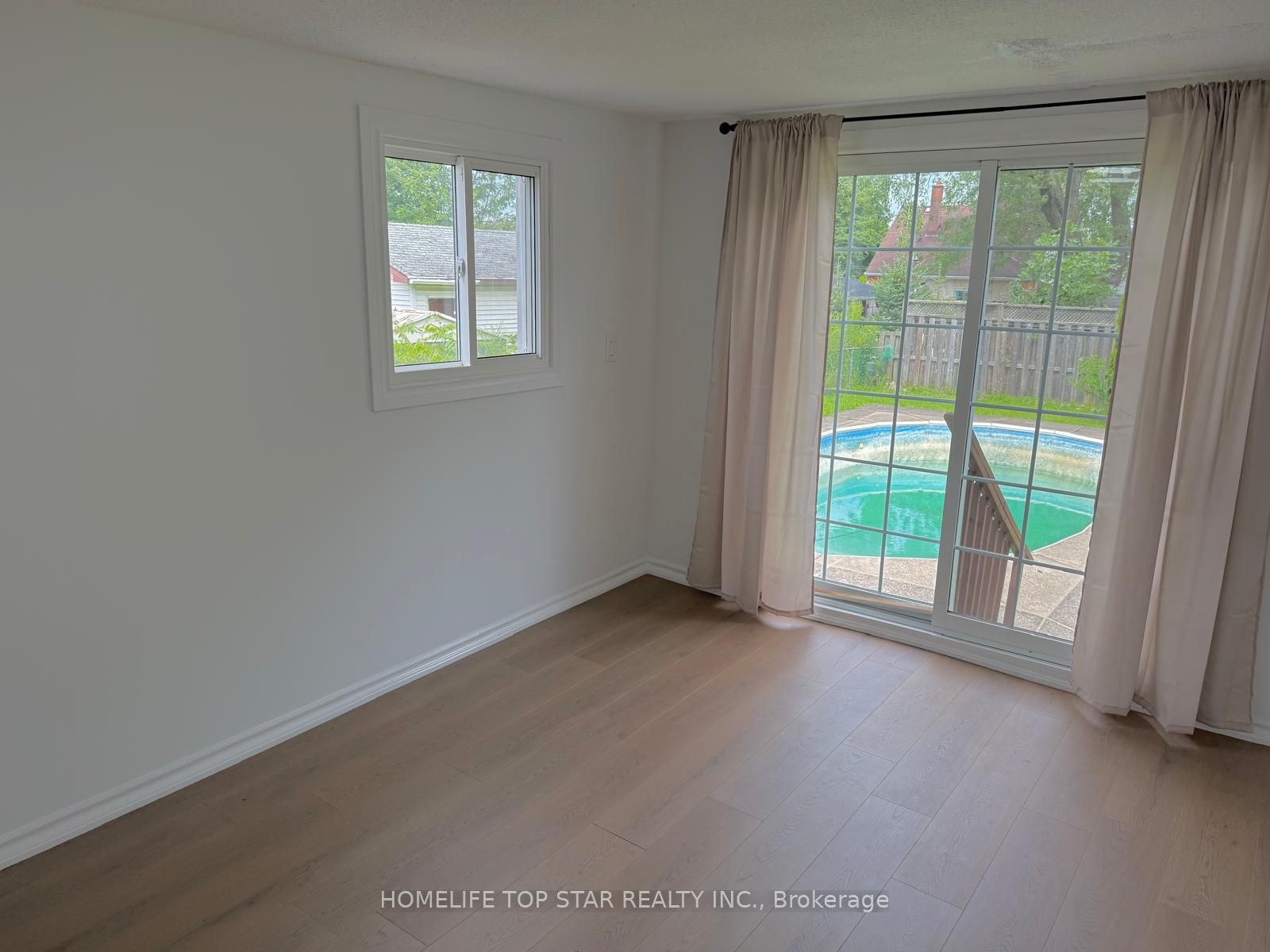 5341 Mcrae Street N Property Photo 16
