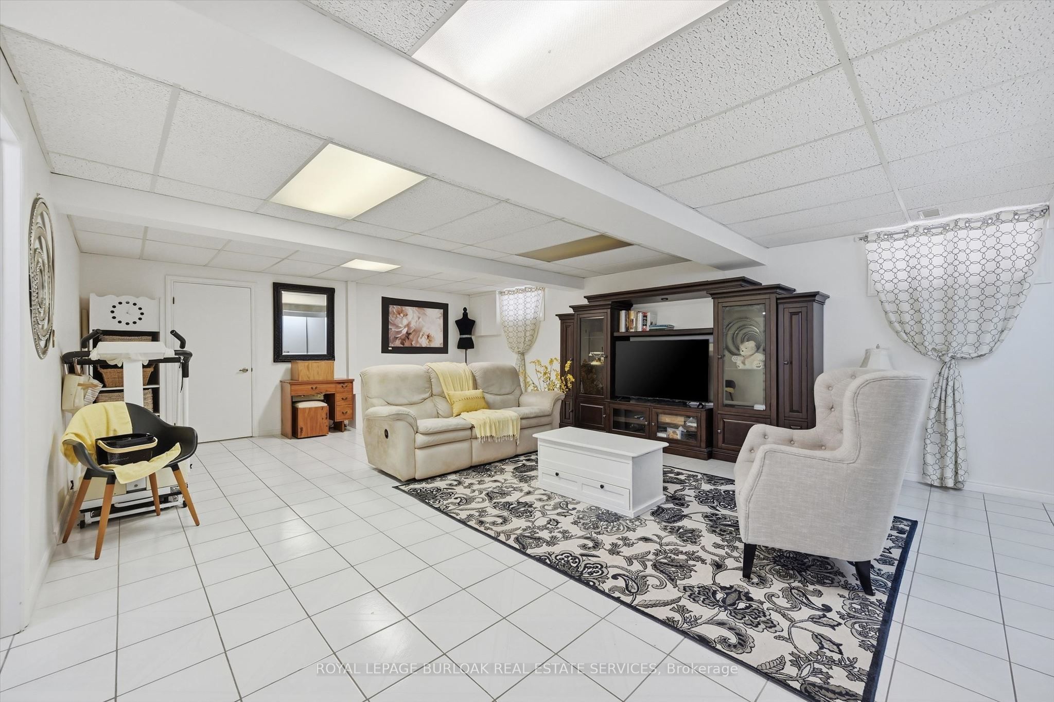 83 Oakridge Drive Property Photo 33
