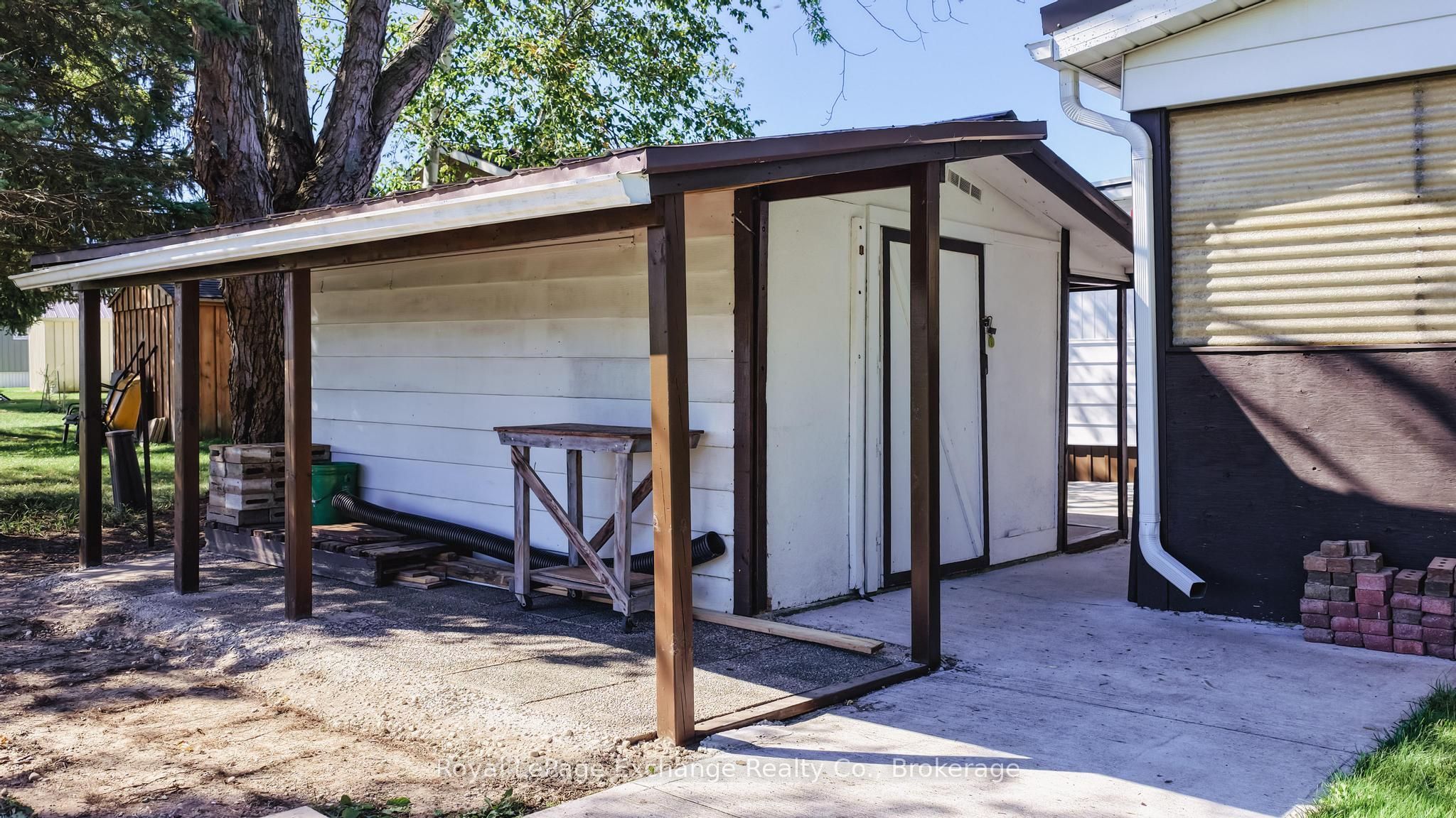 39724 Amberley Road Property Photo 32