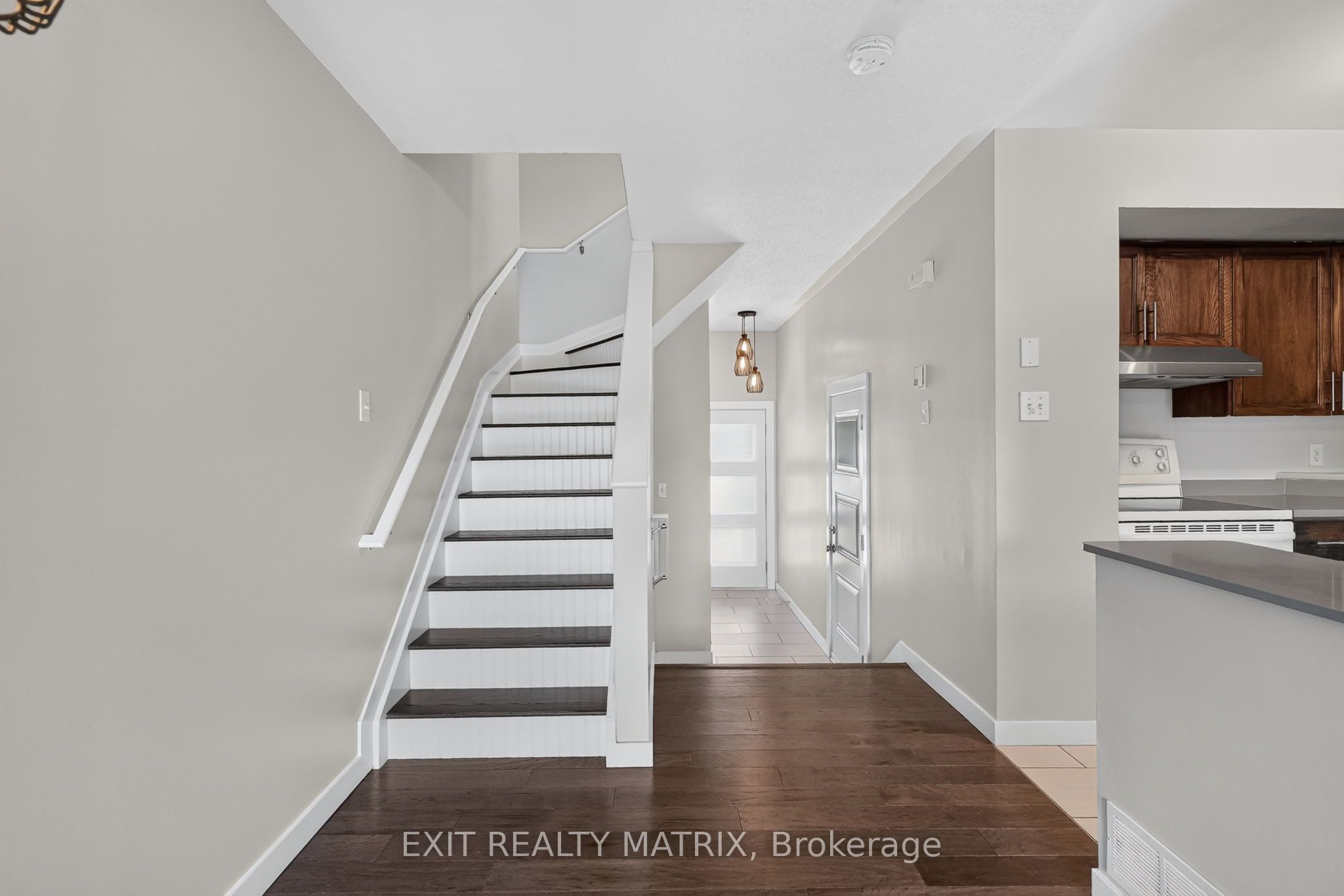 2043 Avenue O Property Photo 5