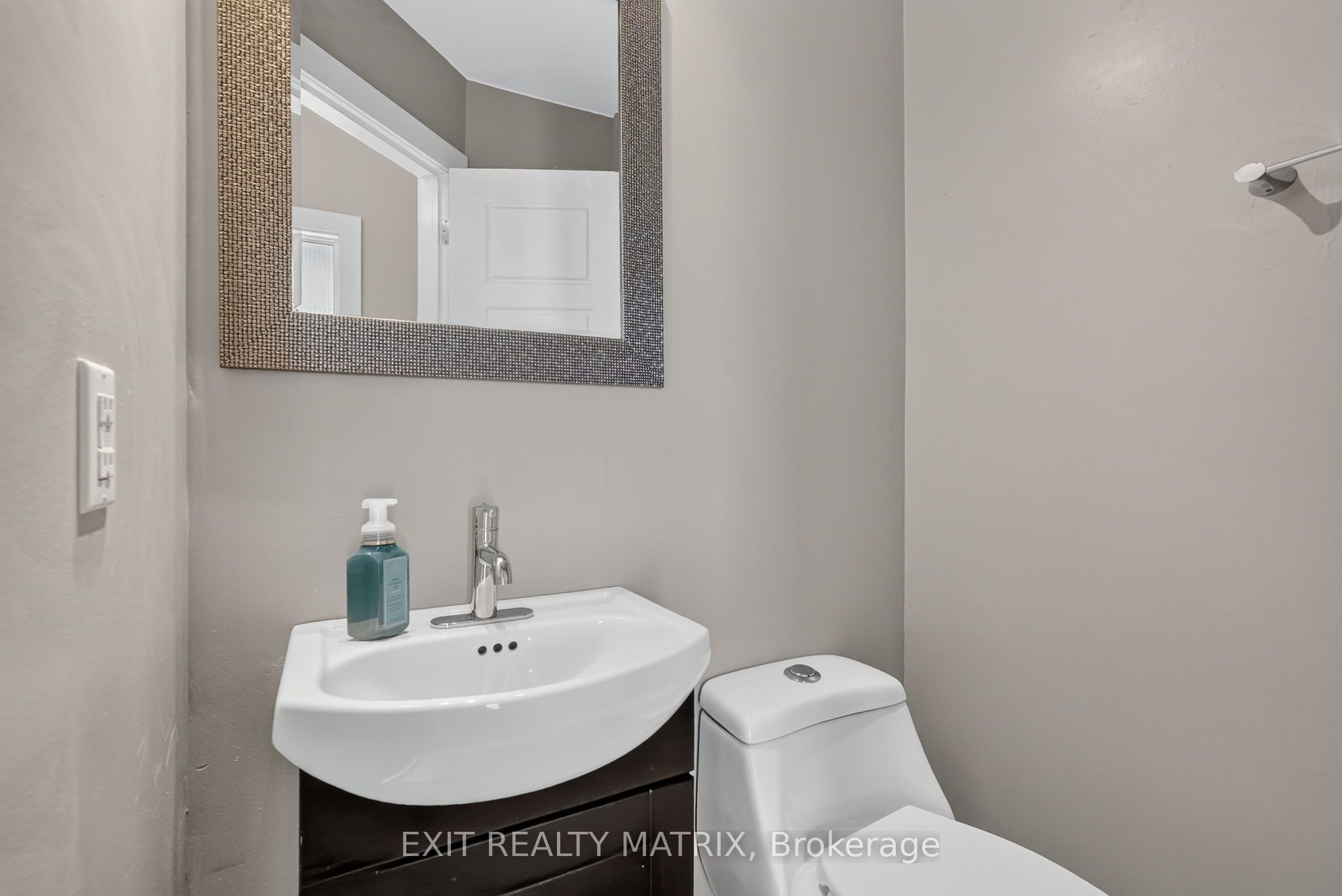 2043 Avenue O Property Photo 16