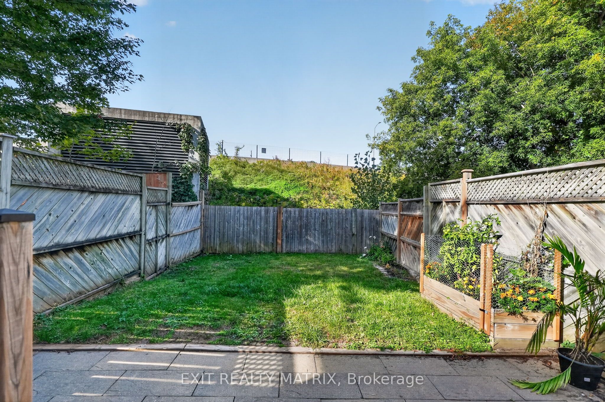 2043 Avenue O Property Photo 34