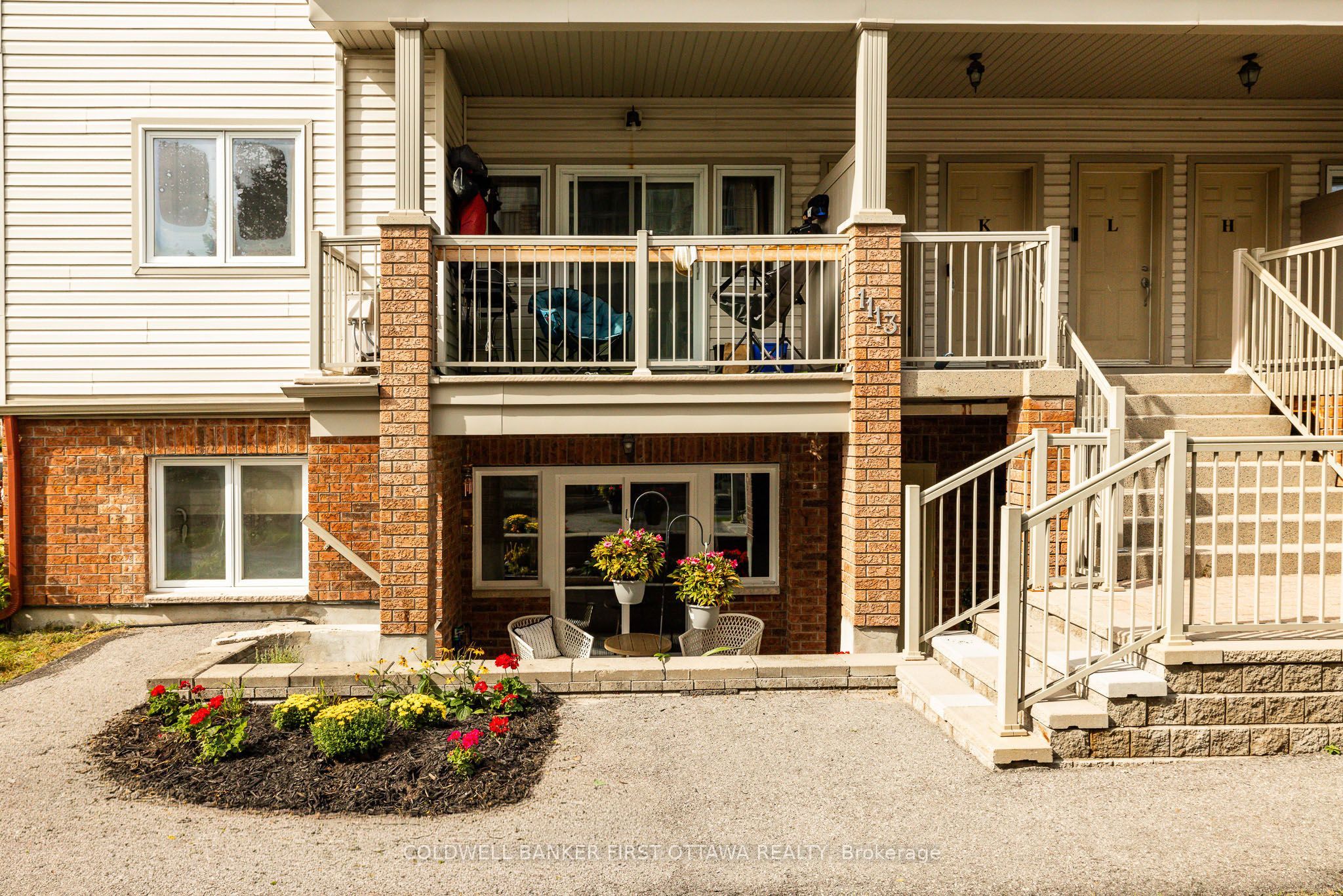 1113 Stittsville Main Street C Property Photo 3