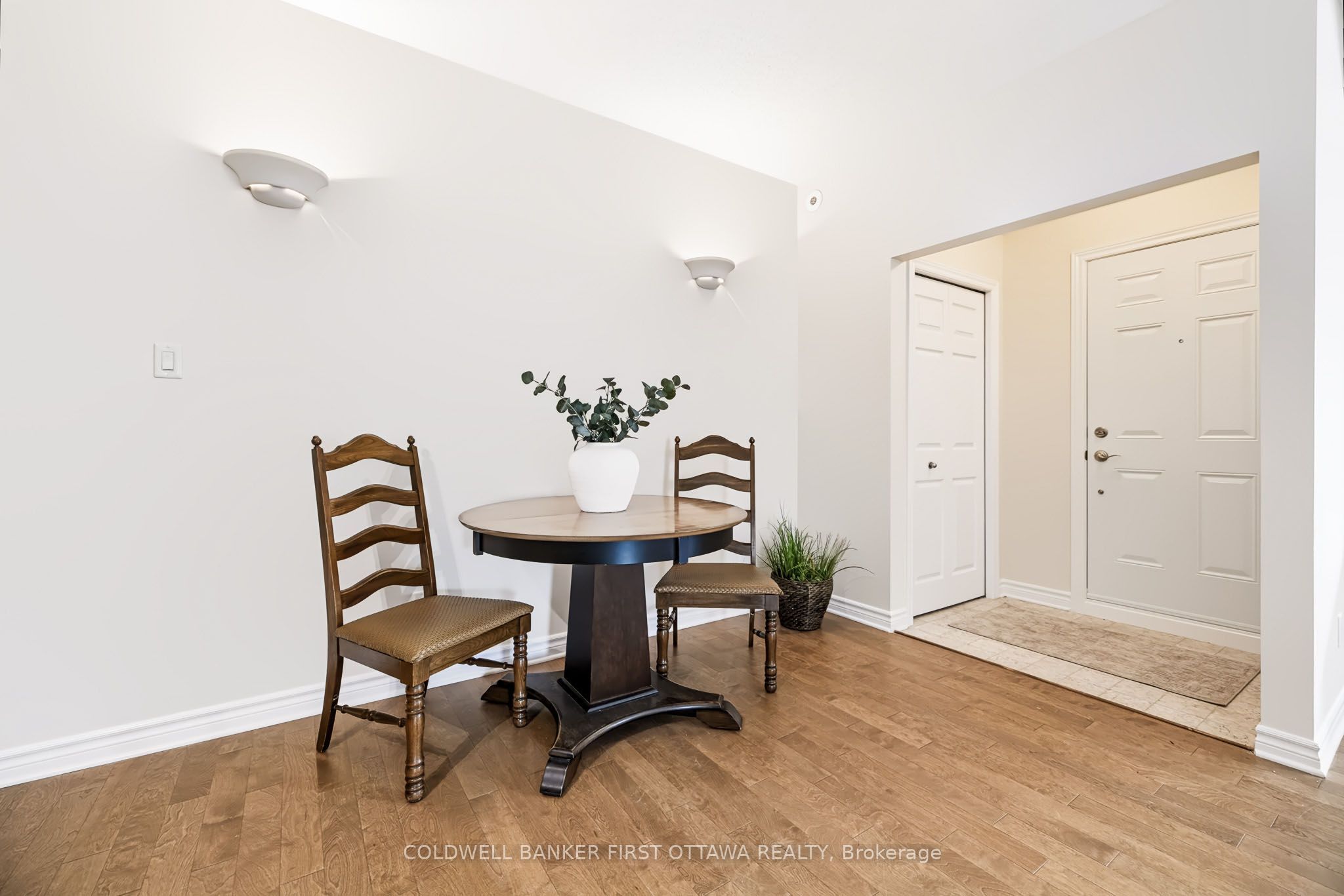 1113 Stittsville Main Street C Property Photo 8