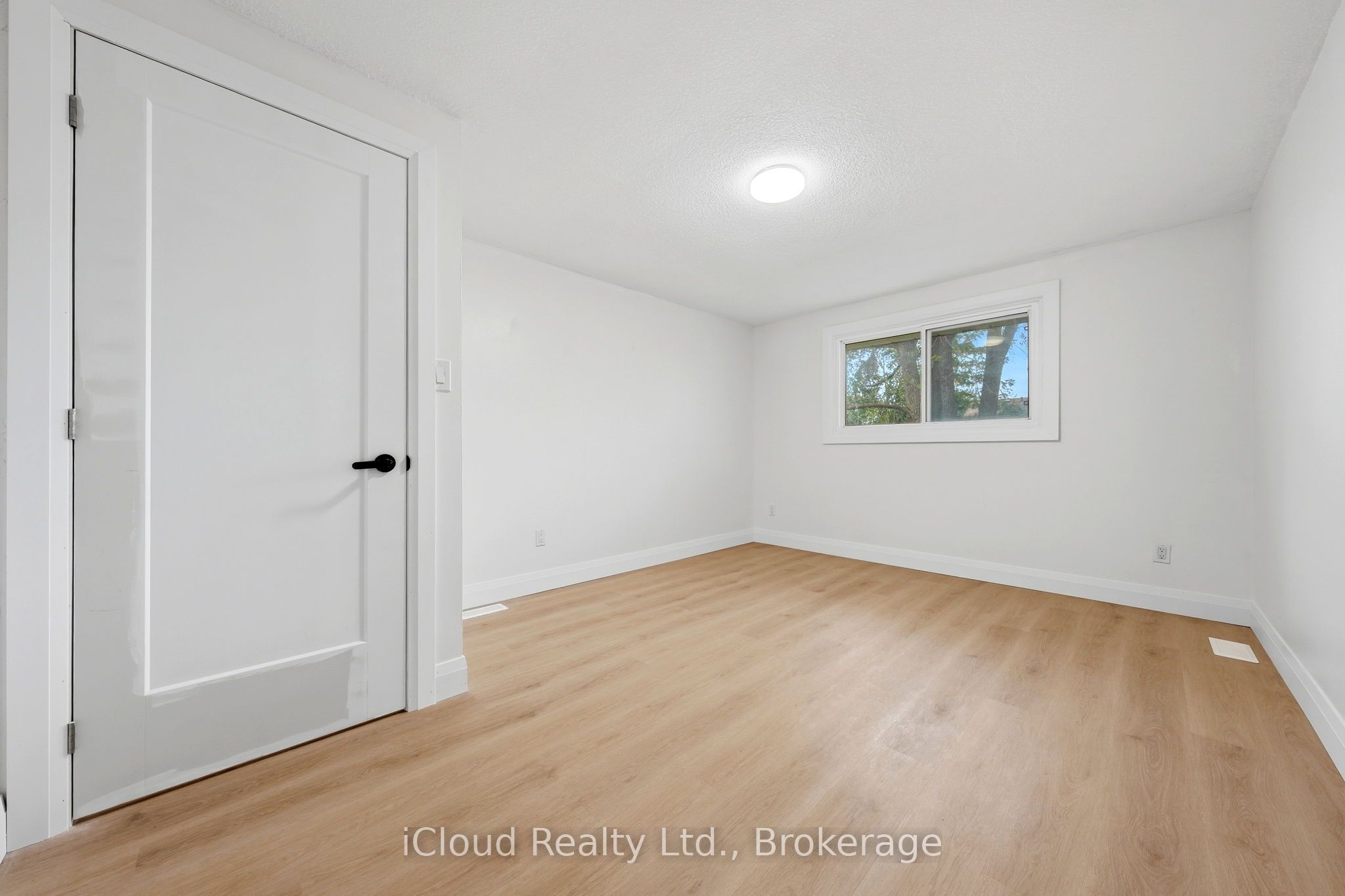 3 Manley Crescent Property Photo 22
