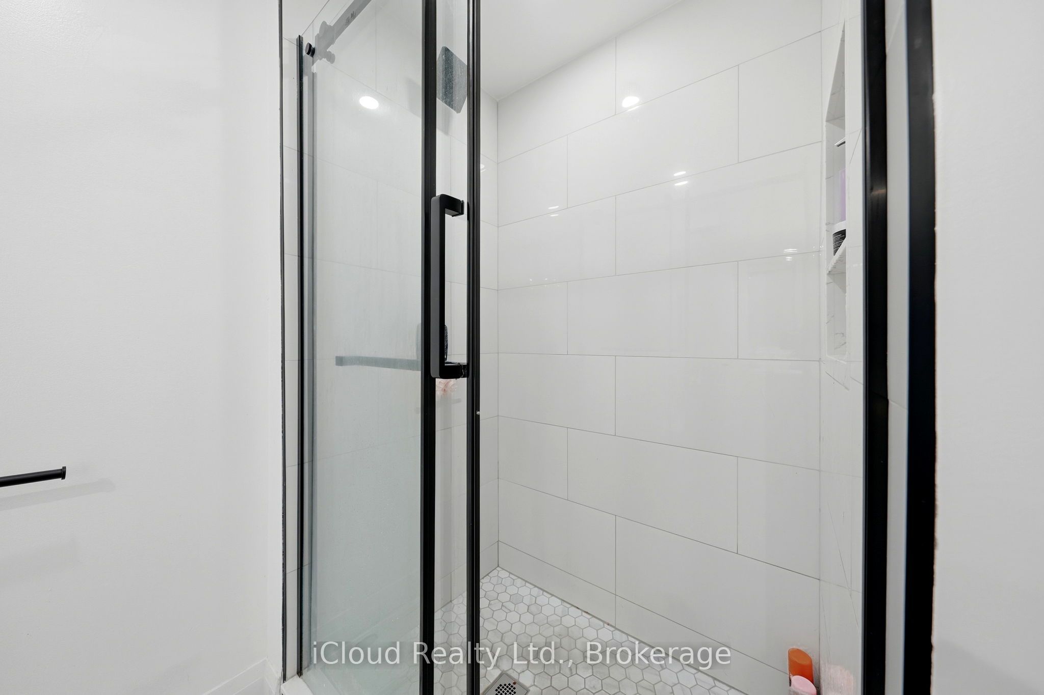 3 Manley Crescent Property Photo 30