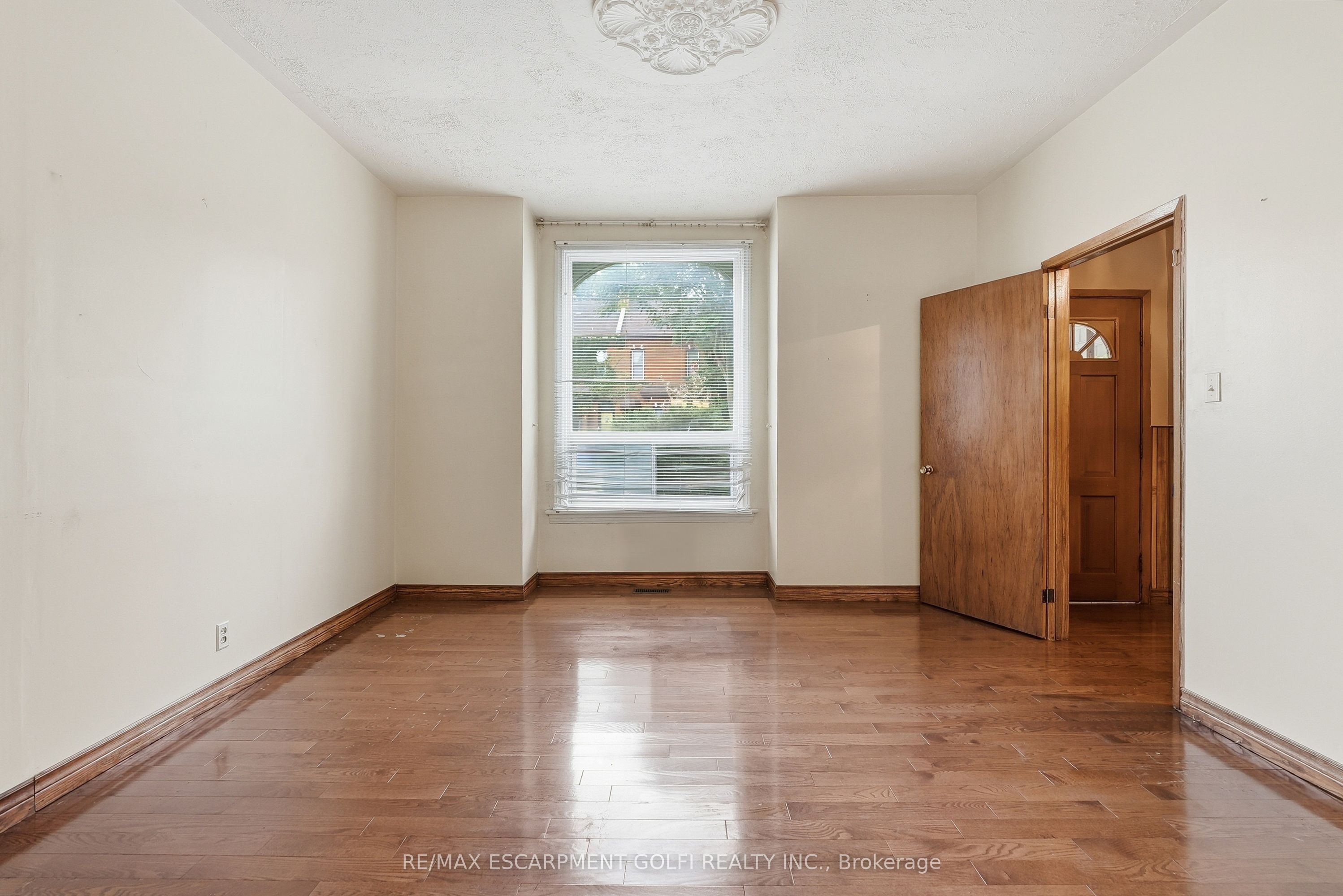 172 Market Street Property Photo 5