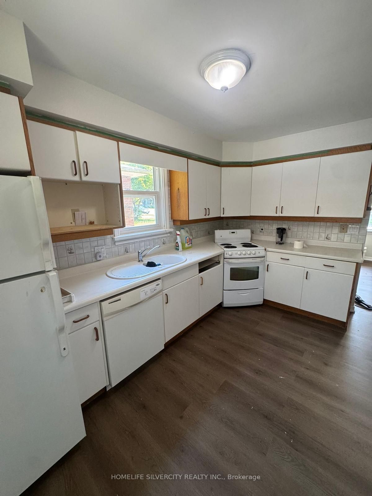 276 Sunview Street Property Photo 3