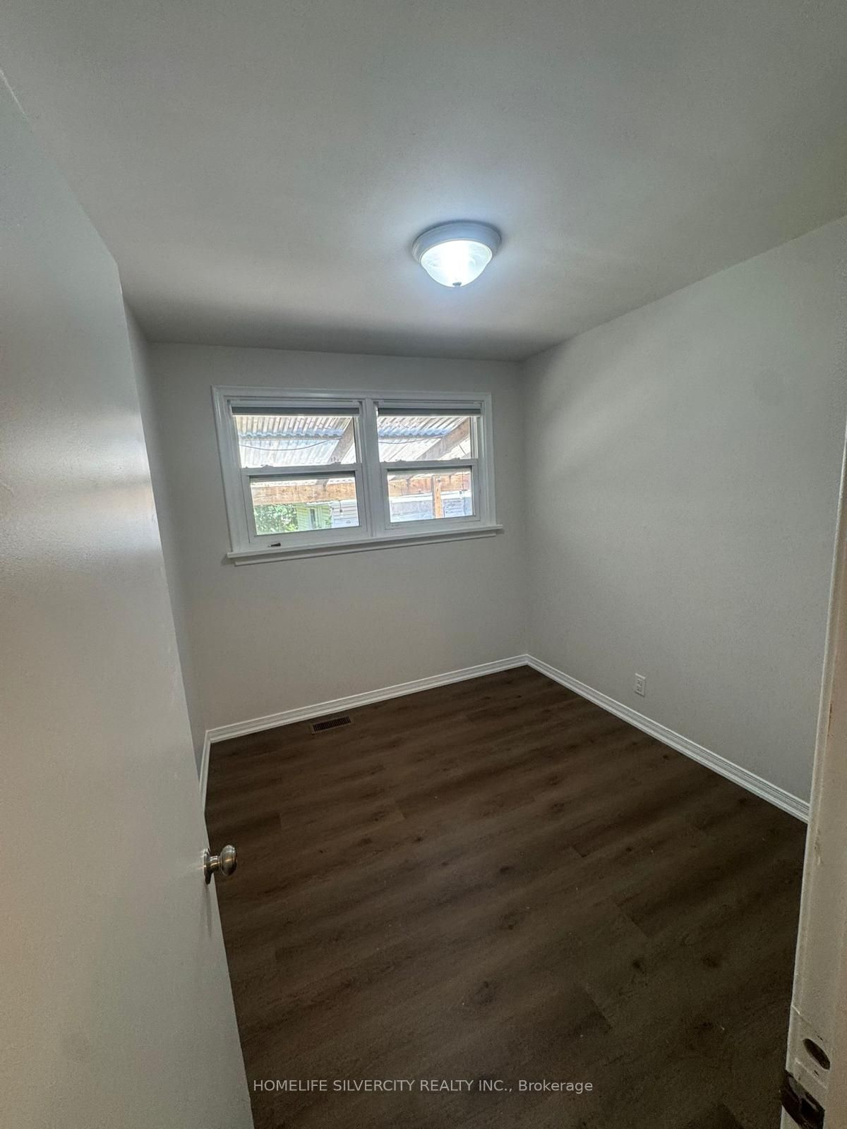 276 Sunview Street Property Photo 10