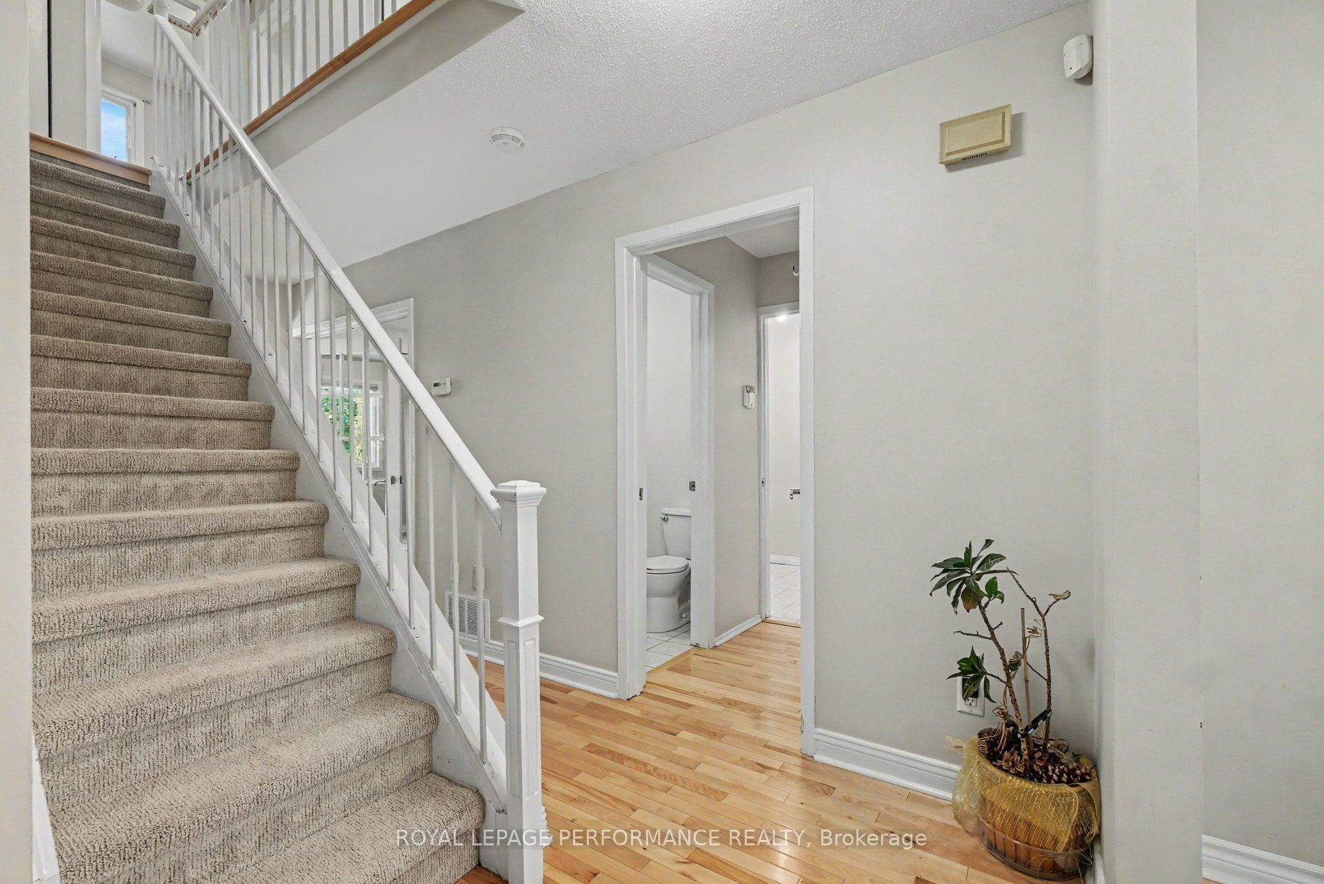 1466 Prestone Drive Property Photo 2