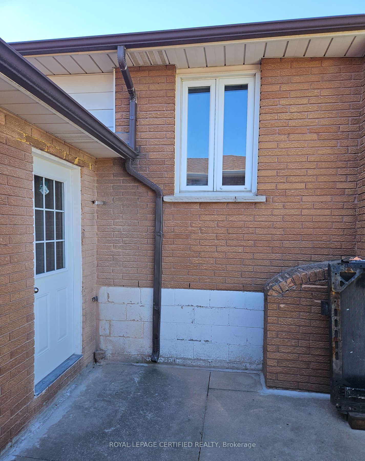115 Deerhurst Road Bsmt Property Photo 9