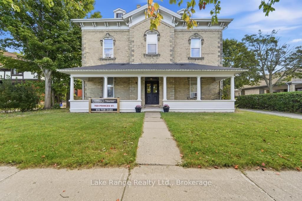 769 Princes Street Property Photo 1